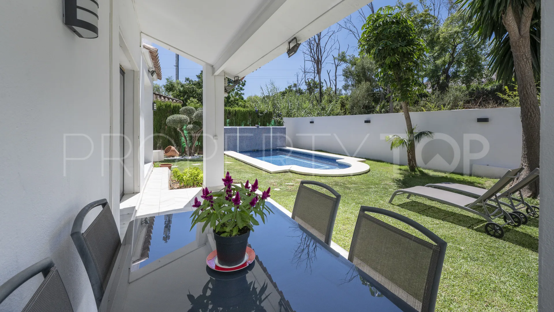 Villa en venta en Nagüeles con 3 dormitorios