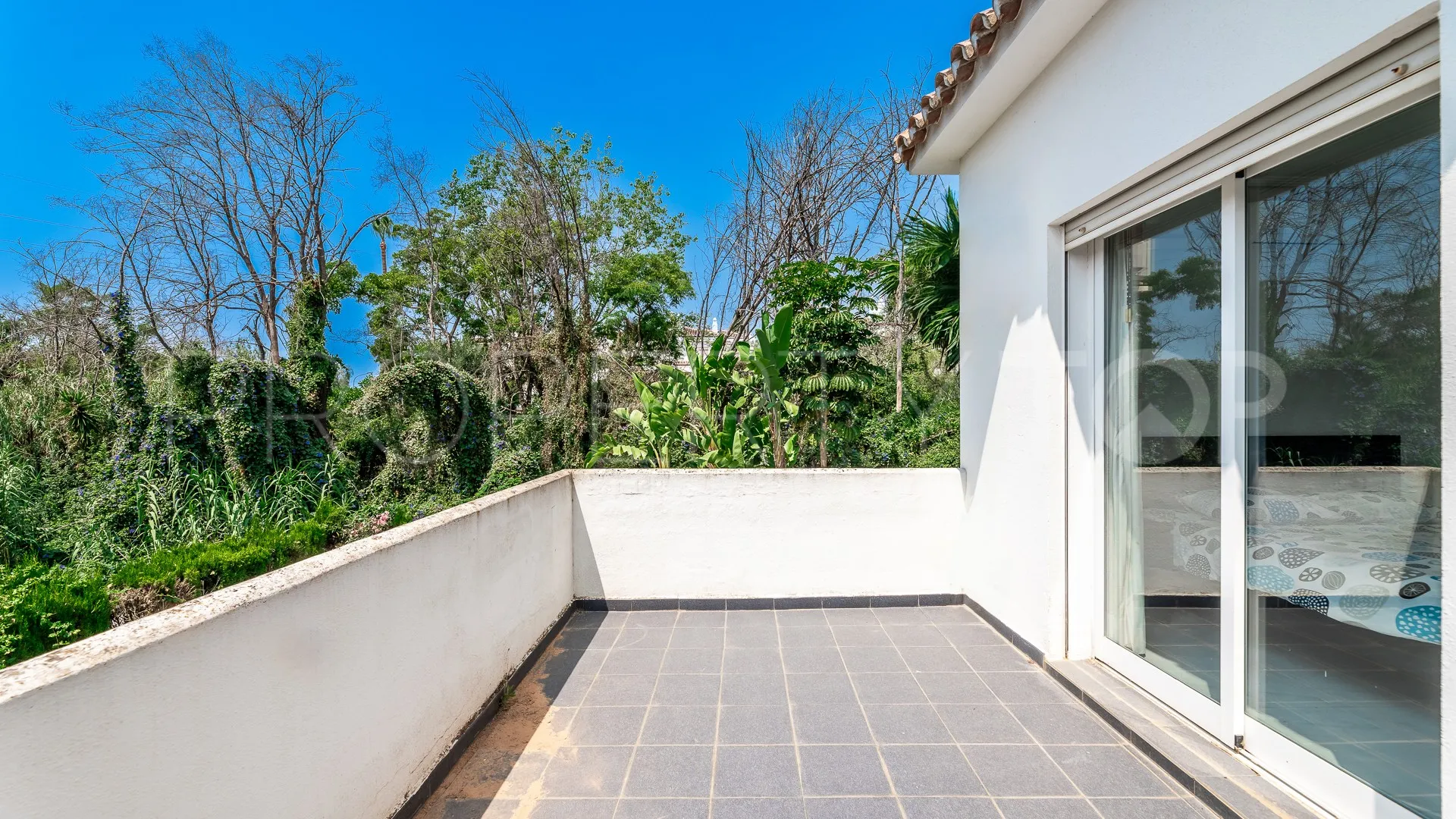 Se vende villa en Nagüeles con 3 dormitorios