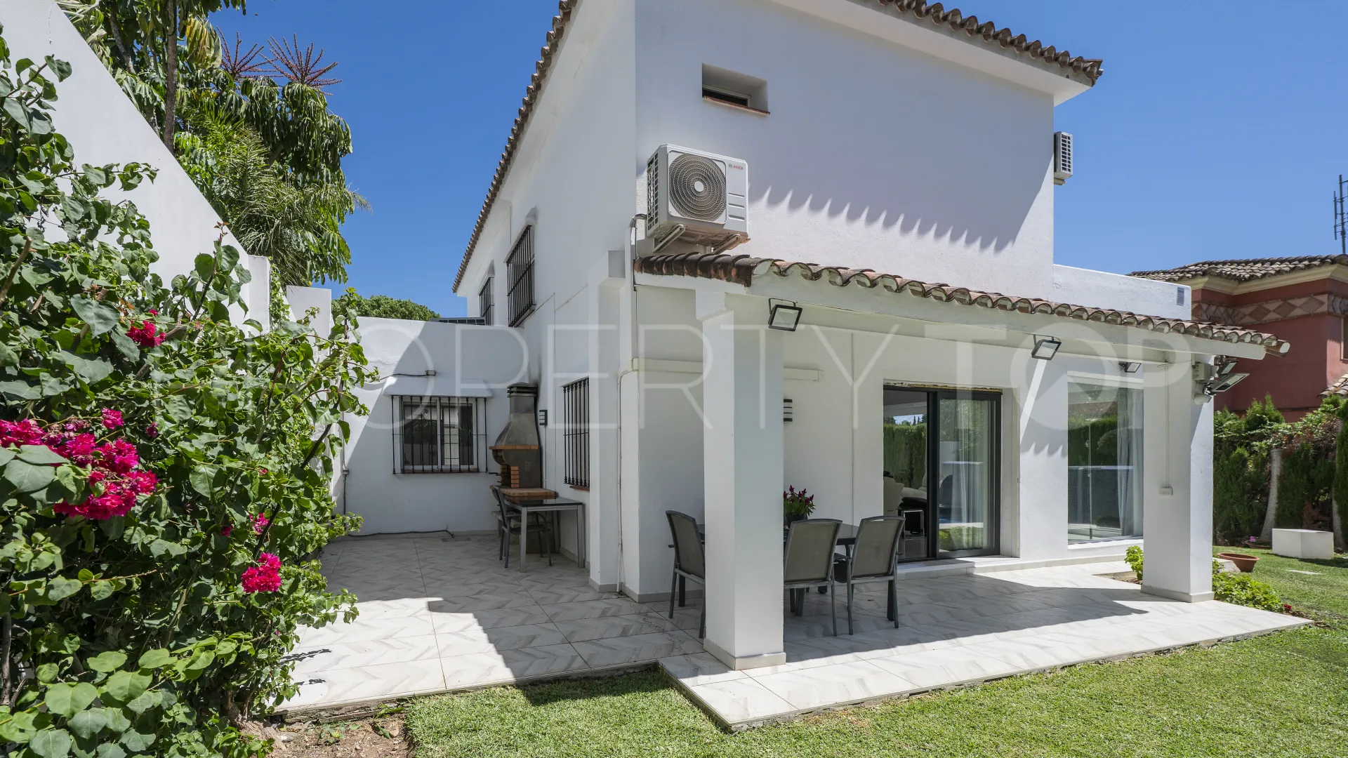 Villa en venta en Nagüeles con 3 dormitorios