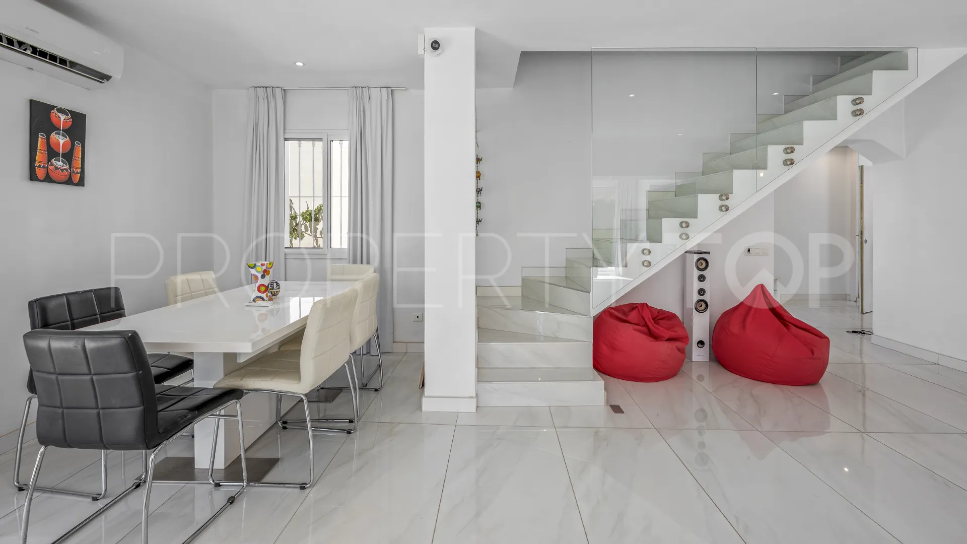 Villa en venta en Nagüeles con 3 dormitorios