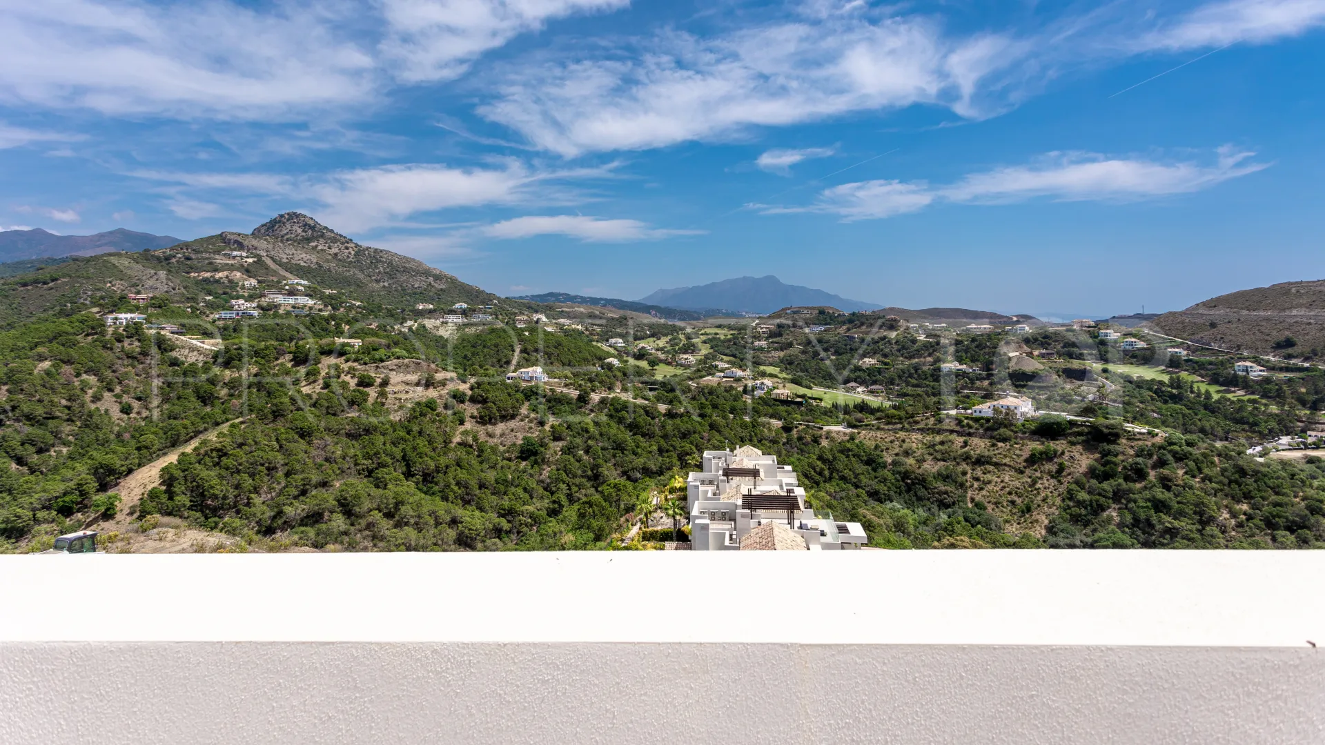Marbella Club Golf Resort, Ático con 3 dormitorios en venta