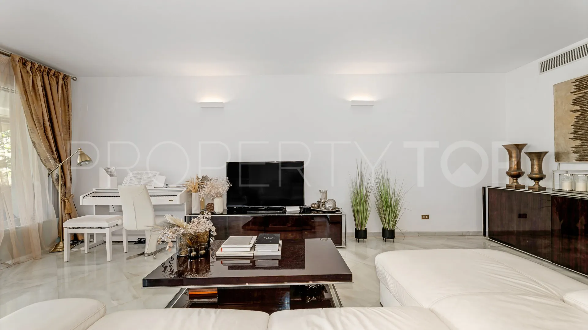 Apartamento en venta en Beach Side Golden Mile