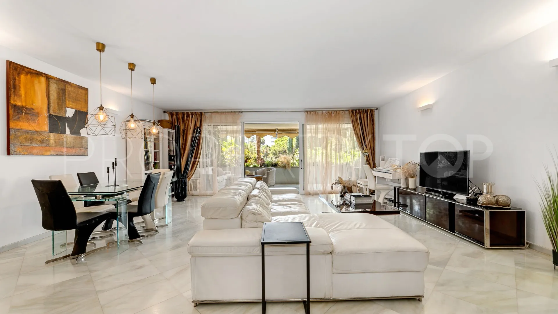 Apartamento en venta en Beach Side Golden Mile