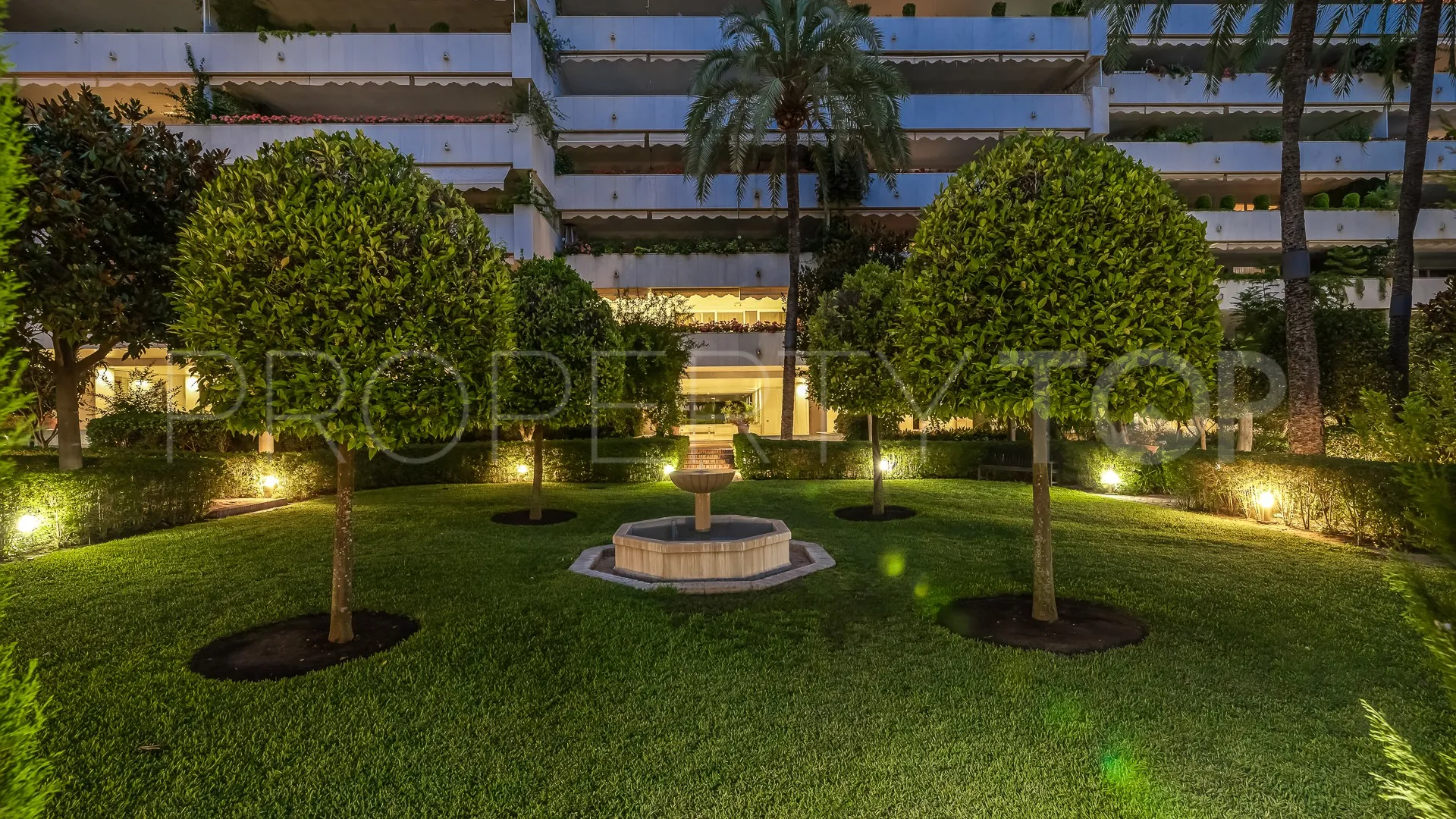 Apartamento en venta en Beach Side Golden Mile