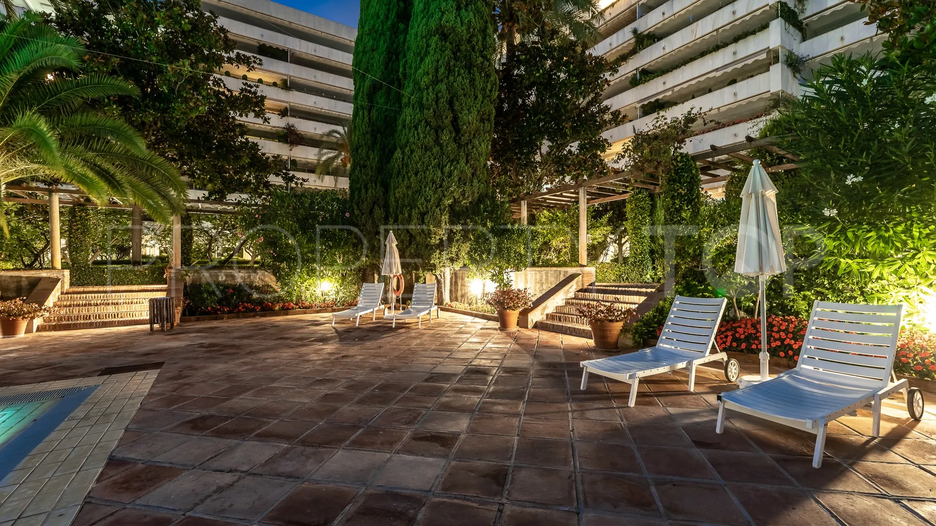 Apartamento en venta en Beach Side Golden Mile