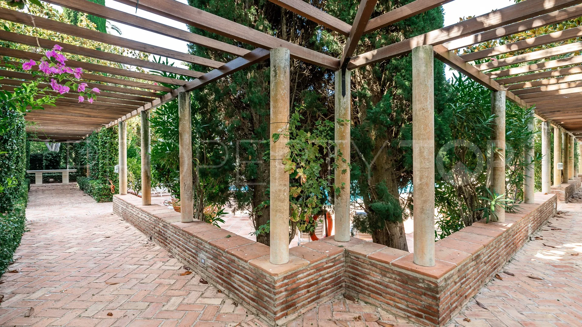 Apartamento en venta en Beach Side Golden Mile