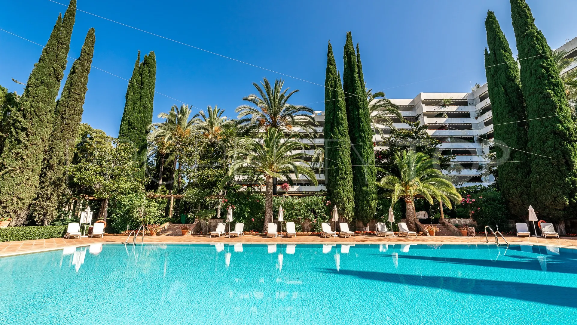 Apartamento en venta en Beach Side Golden Mile