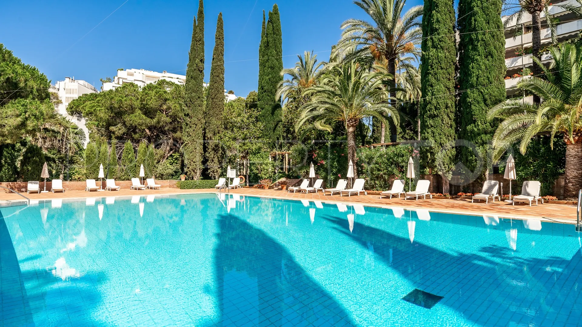 Apartamento en venta en Beach Side Golden Mile