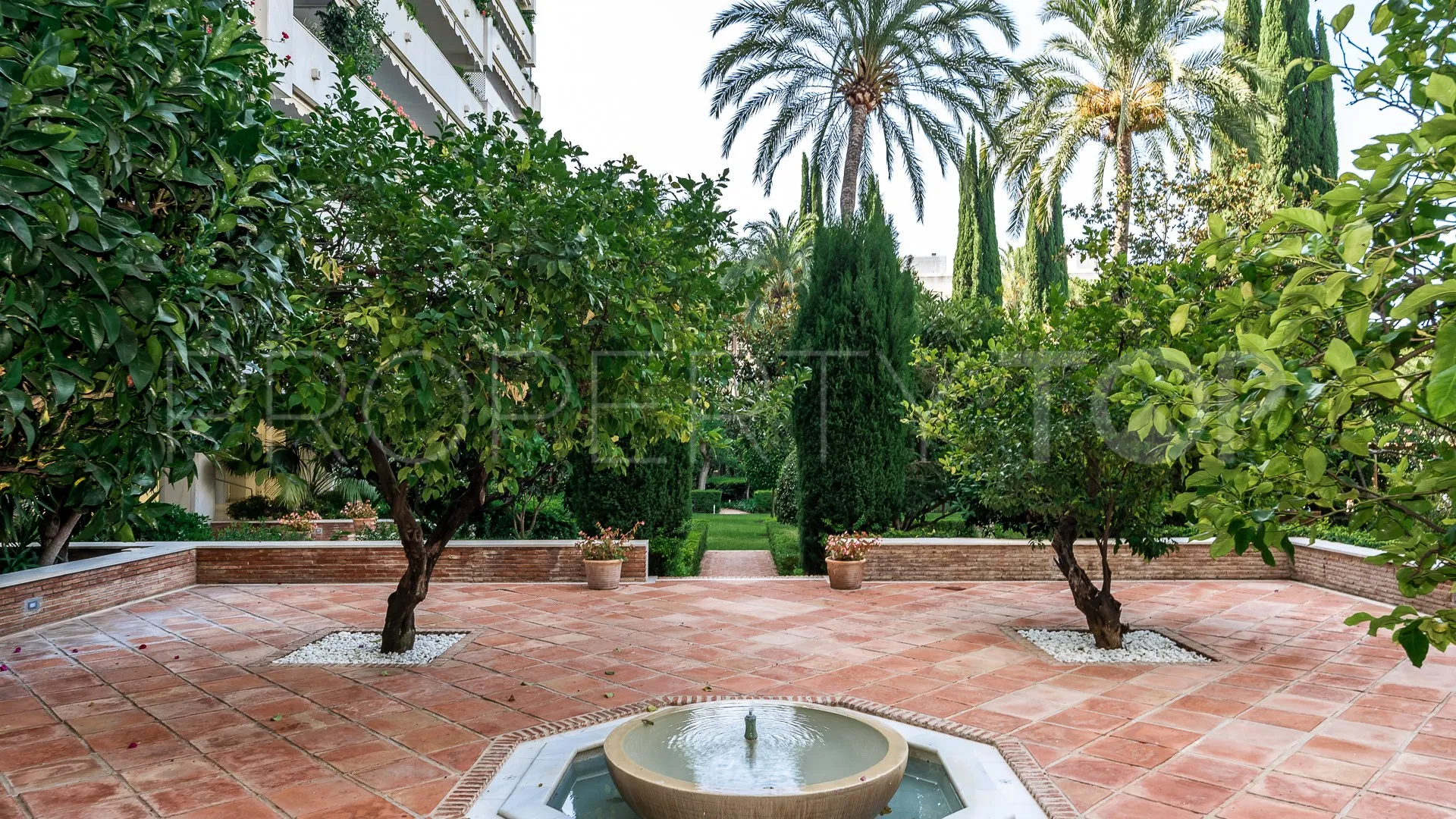 Apartamento en venta en Beach Side Golden Mile