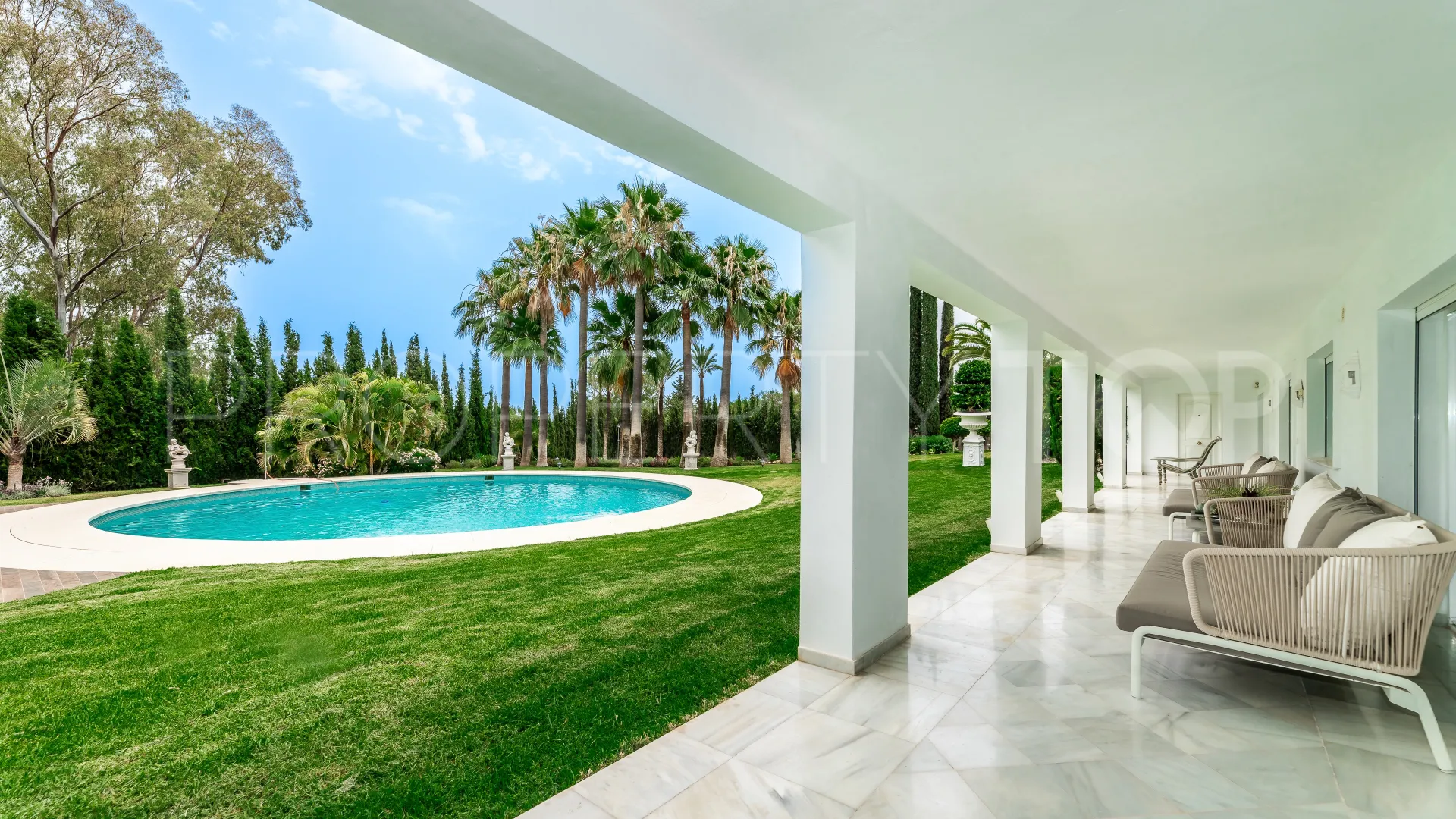 Villa a la venta en Golden Mile