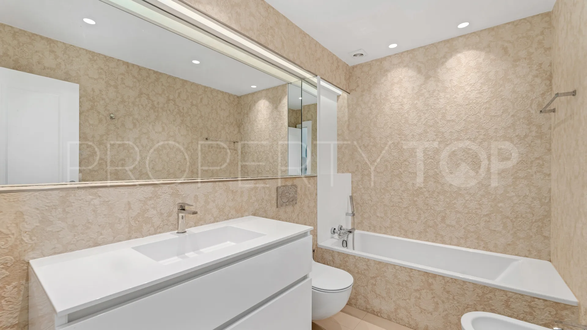 Villa a la venta en Golden Mile