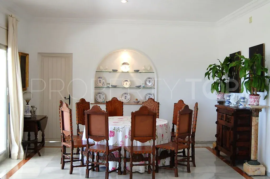 4 bedrooms villa for sale in Guadalmina Baja
