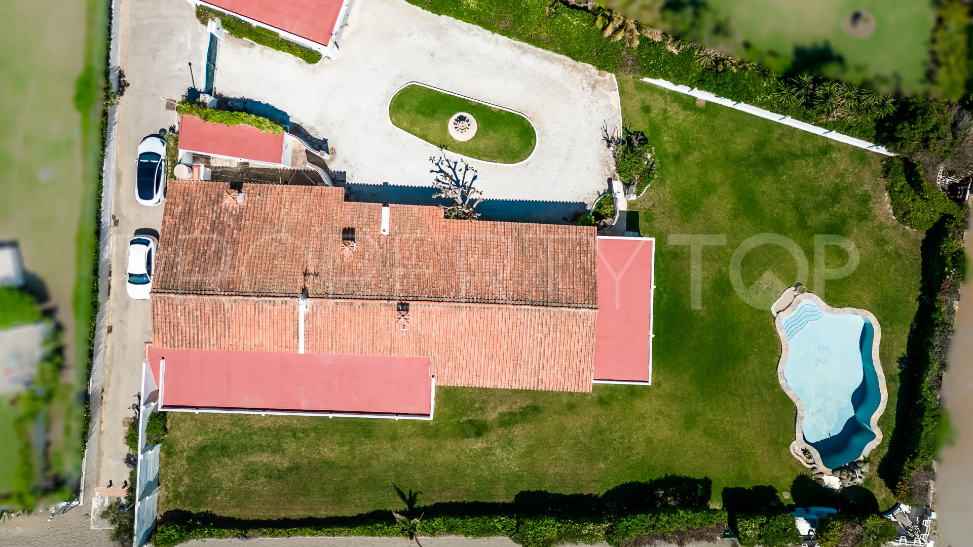 4 bedrooms villa for sale in Guadalmina Baja