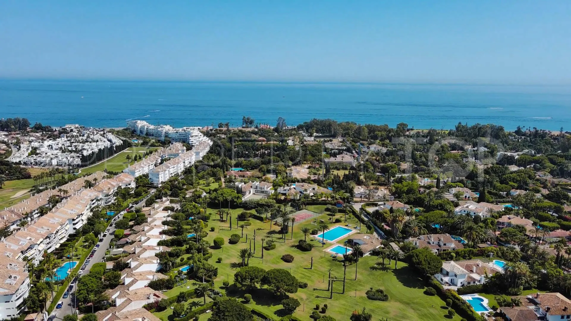 4 bedrooms villa for sale in Guadalmina Baja
