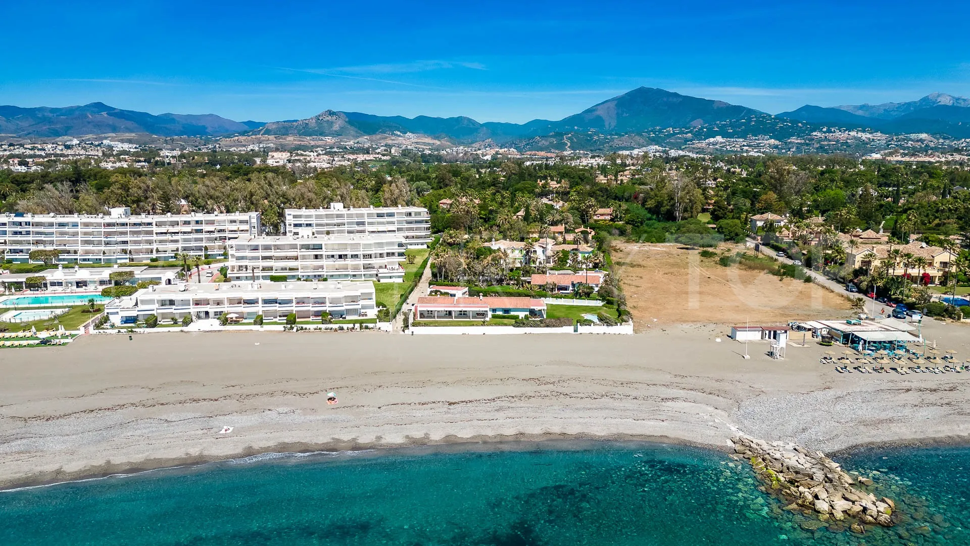 4 bedrooms villa for sale in Guadalmina Baja