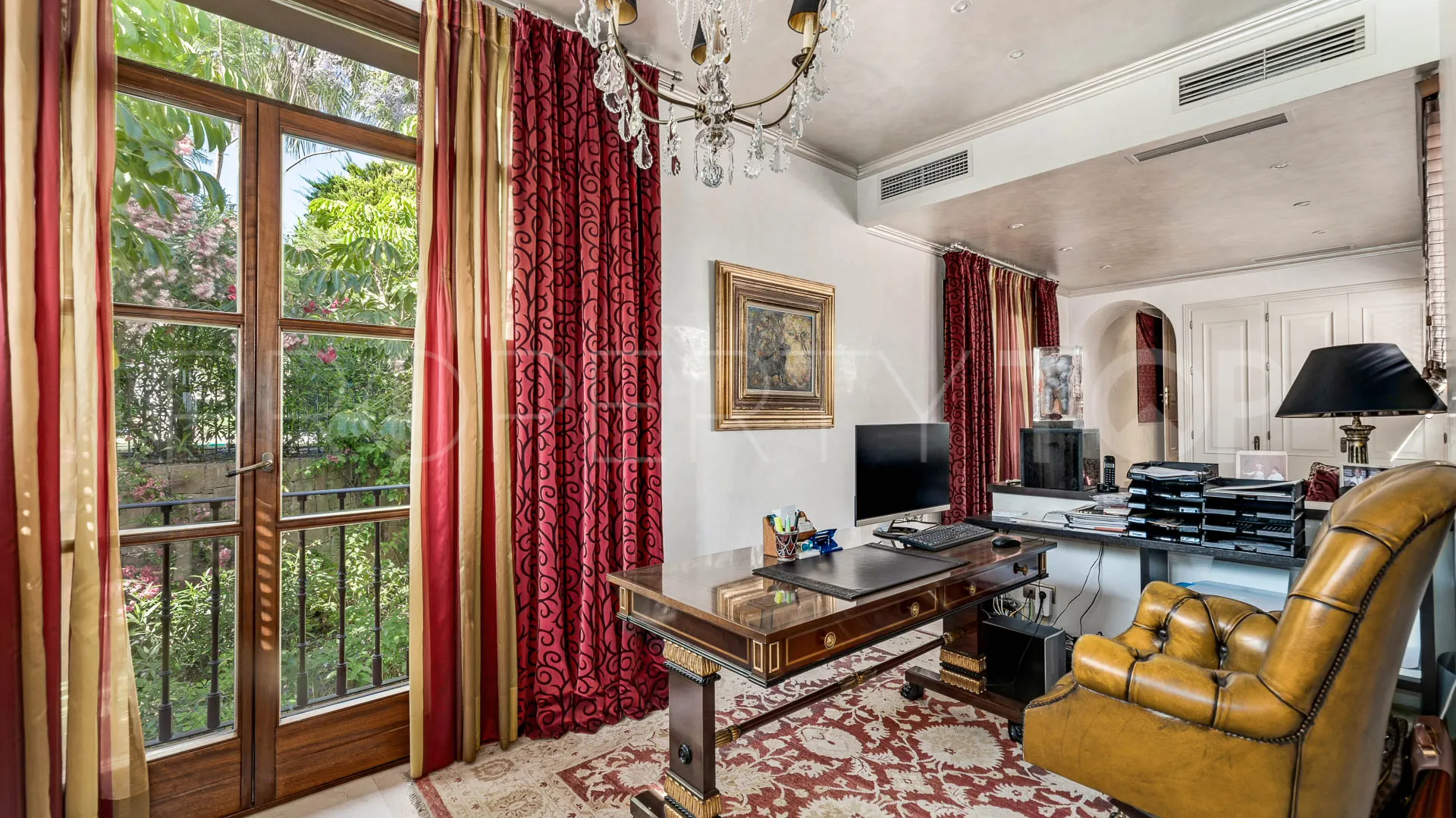 Sierra Blanca 6 bedrooms villa for sale