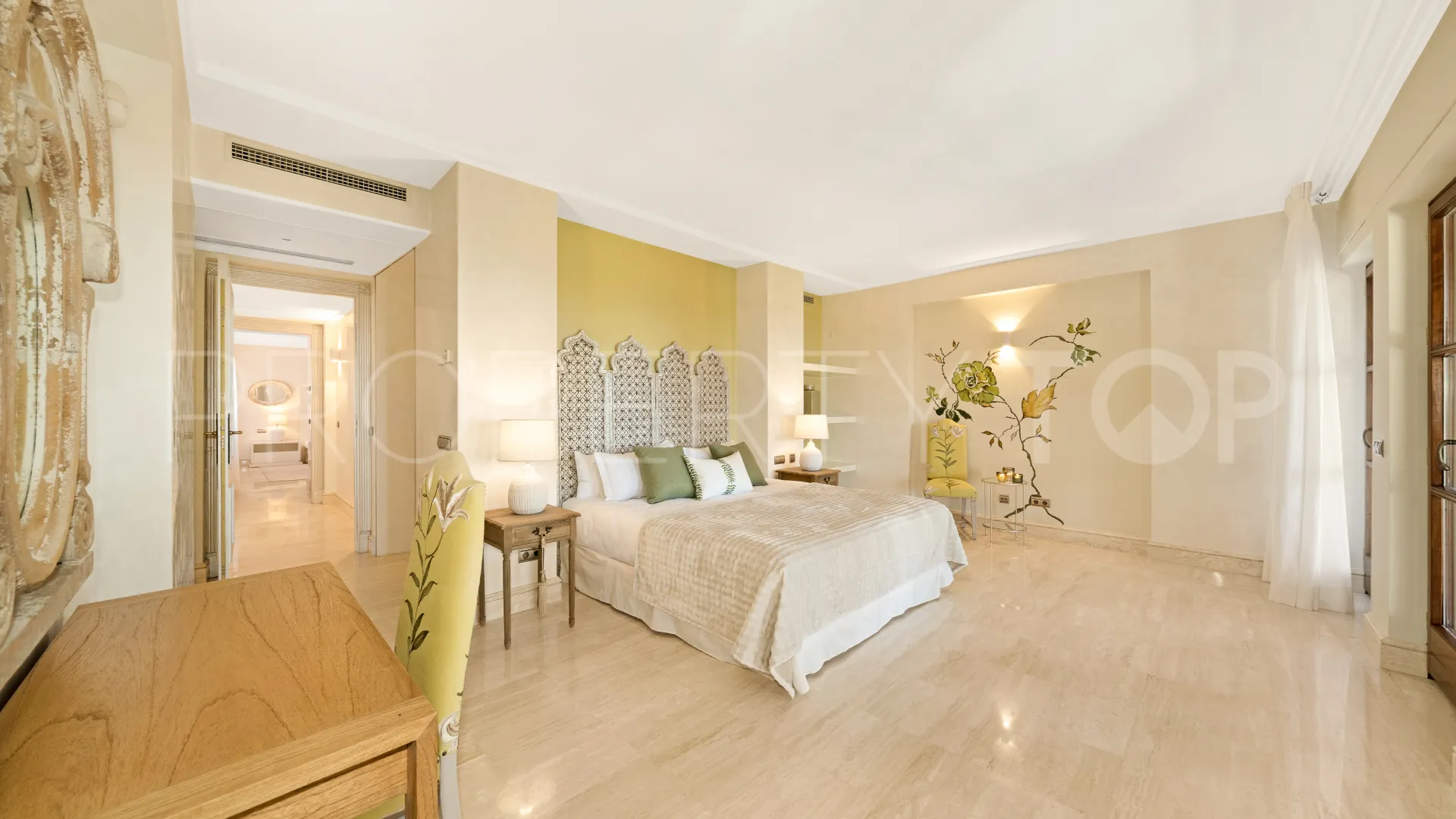 Sierra Blanca 6 bedrooms villa for sale