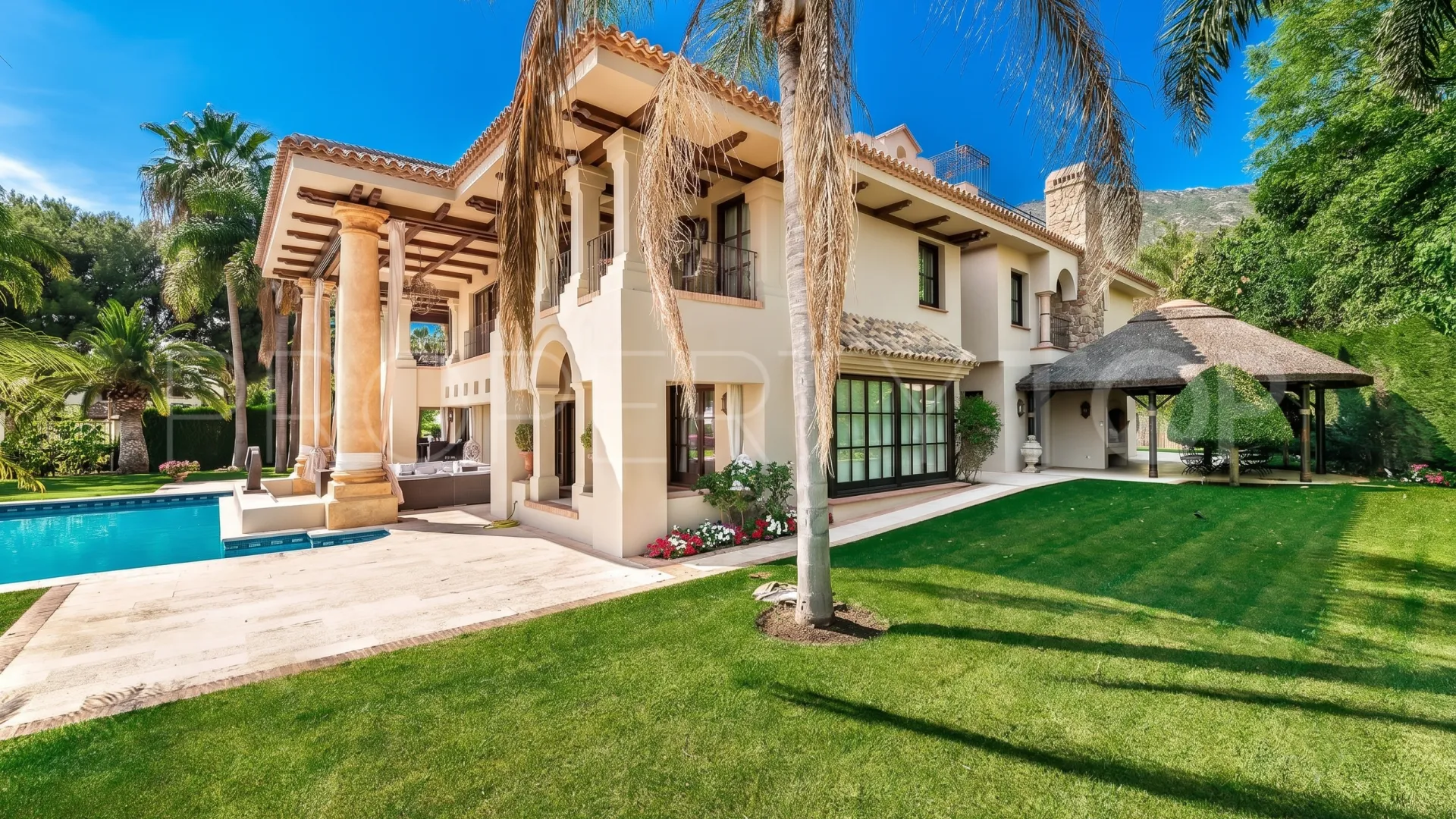 Sierra Blanca 6 bedrooms villa for sale