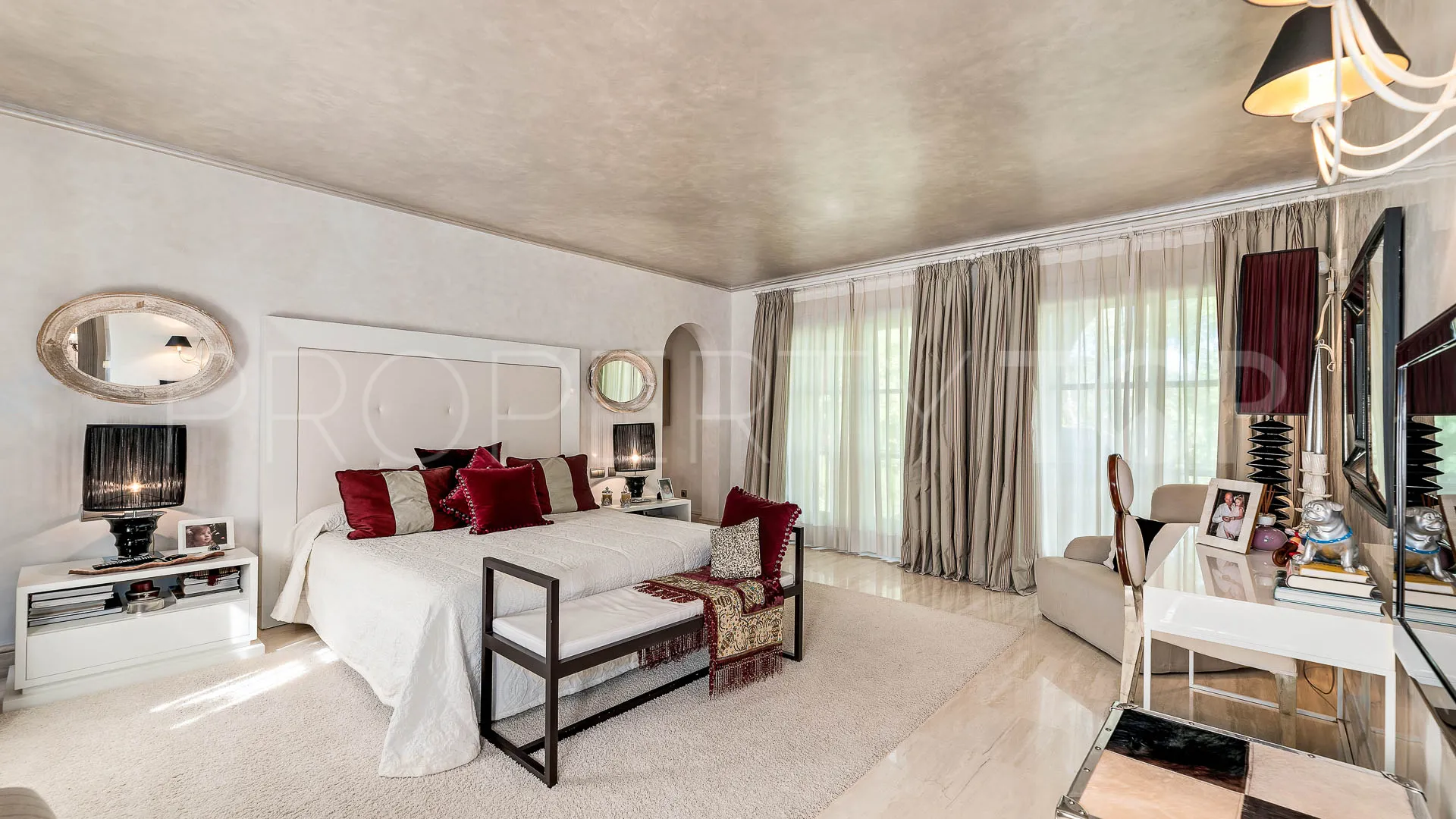 Sierra Blanca 6 bedrooms villa for sale