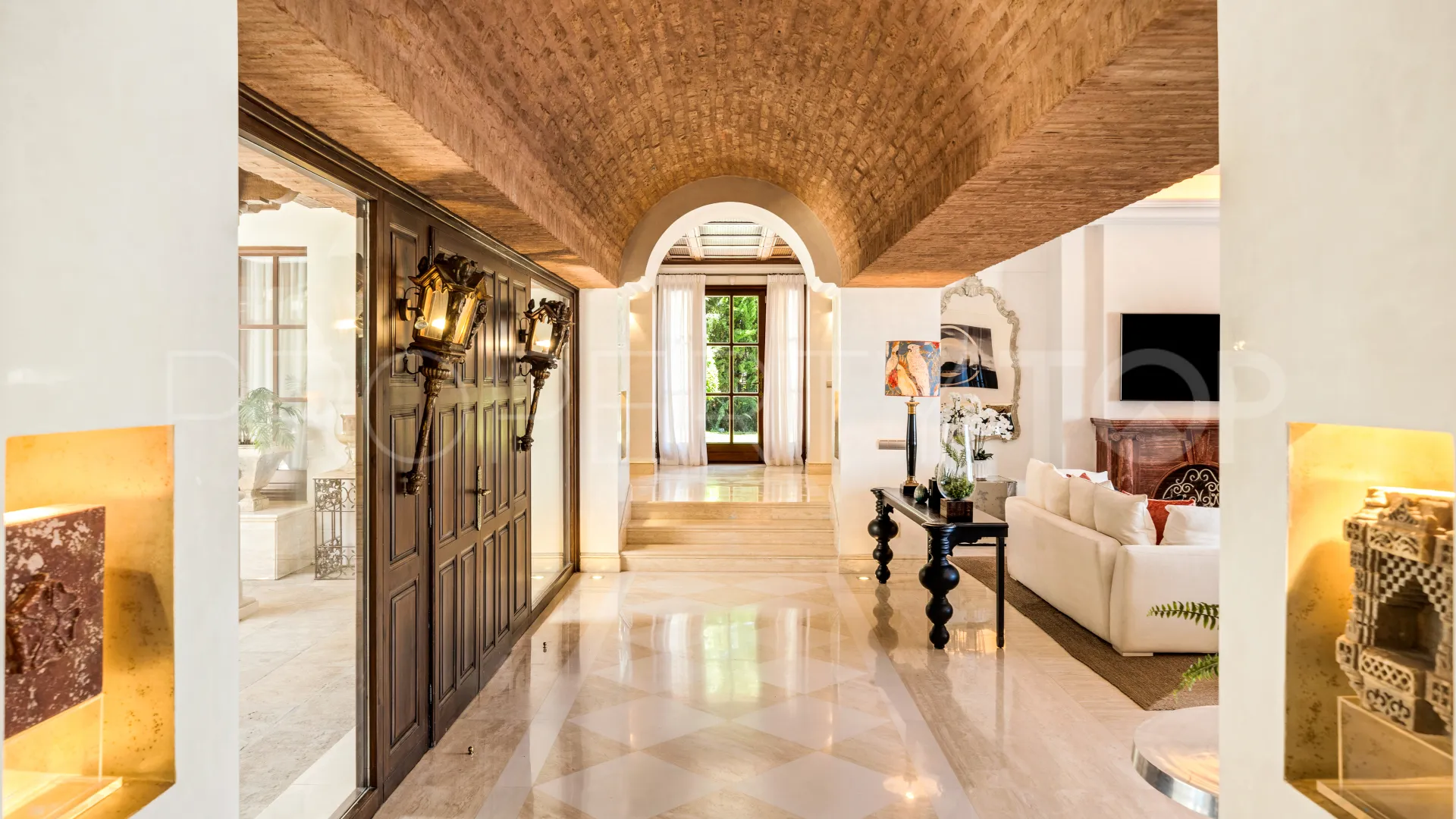 Sierra Blanca 6 bedrooms villa for sale
