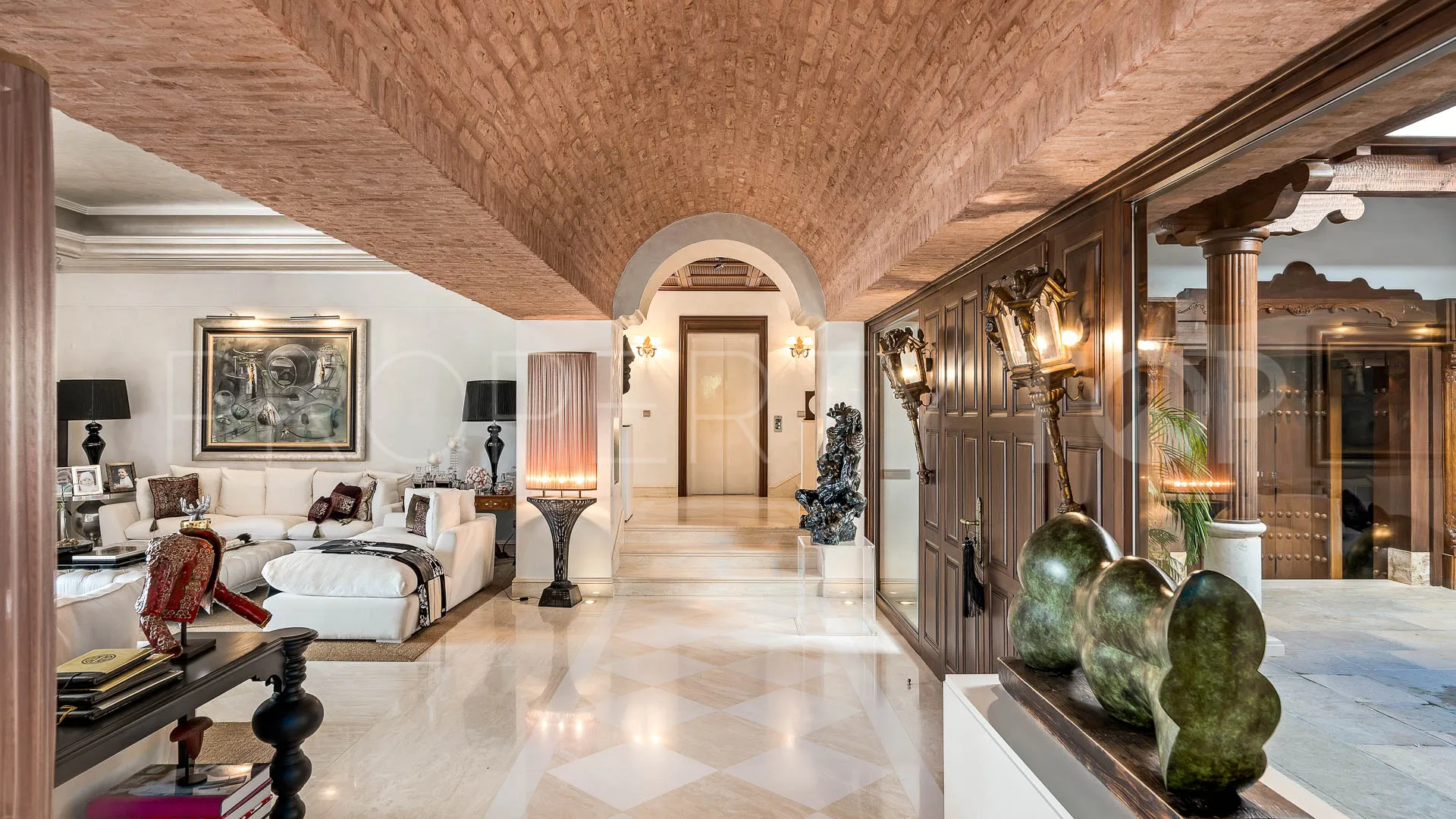 Sierra Blanca 6 bedrooms villa for sale