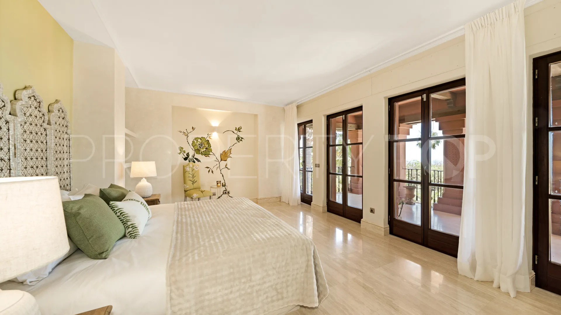 Sierra Blanca 6 bedrooms villa for sale