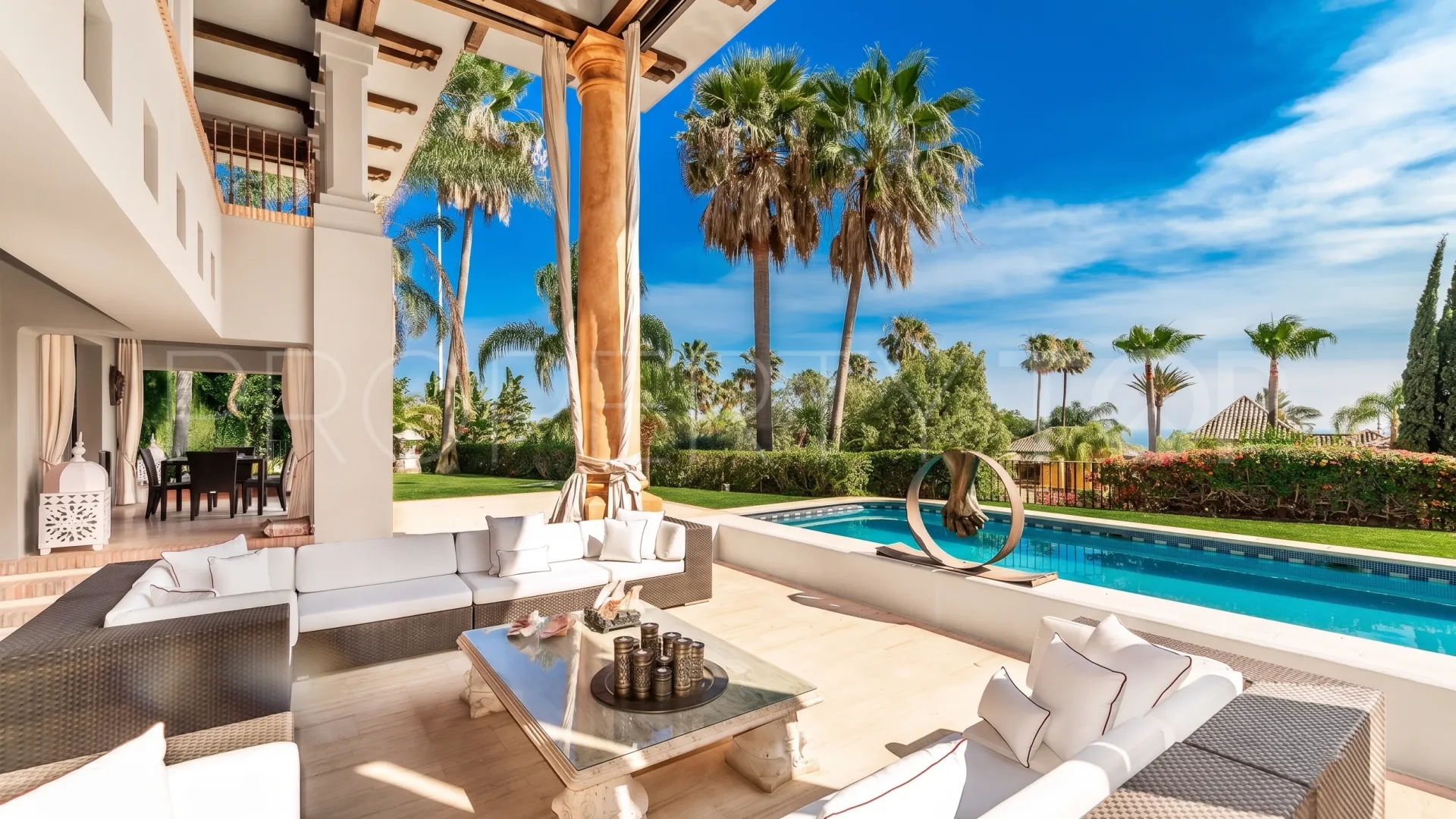Sierra Blanca 6 bedrooms villa for sale
