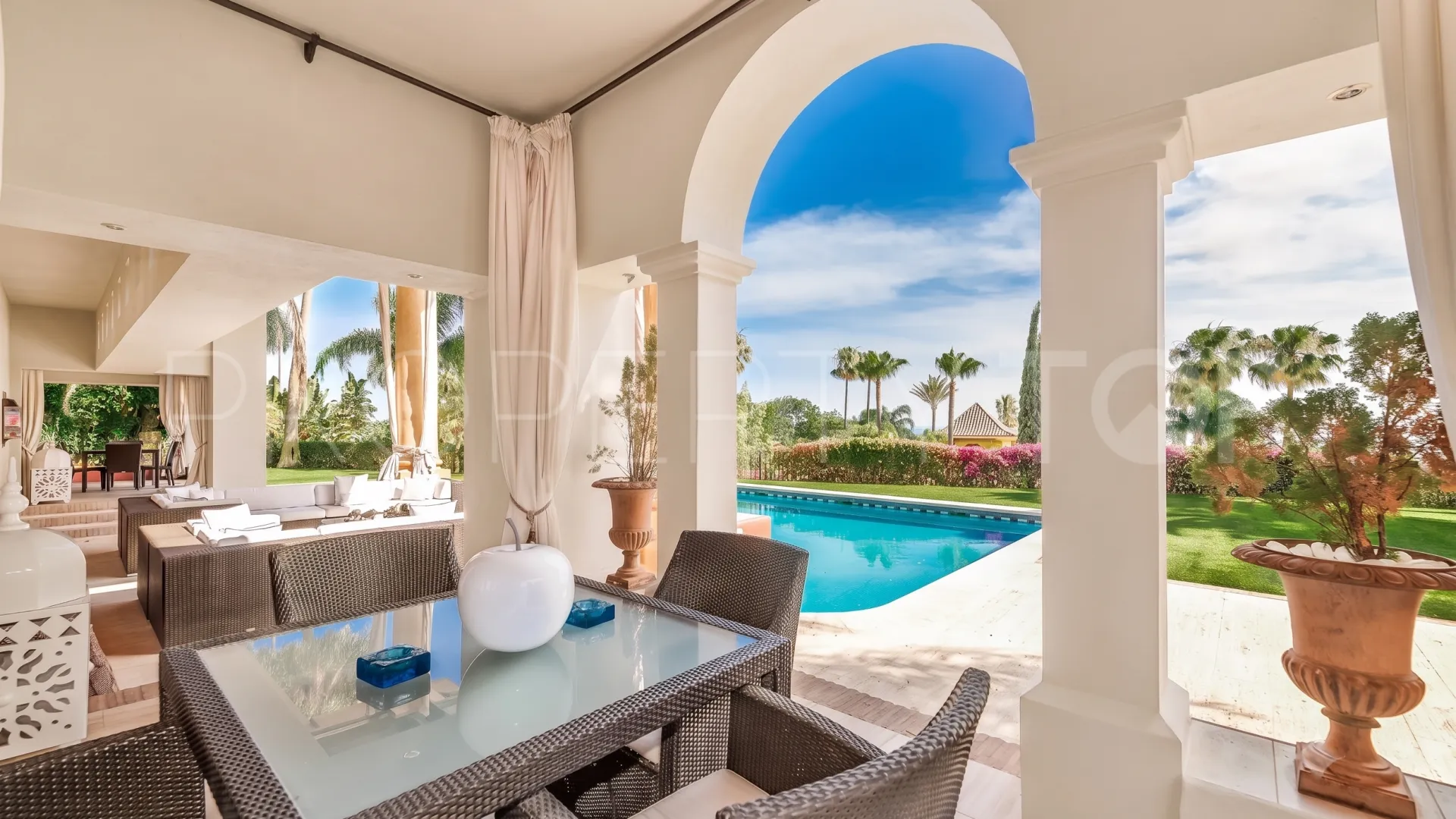 Sierra Blanca 6 bedrooms villa for sale