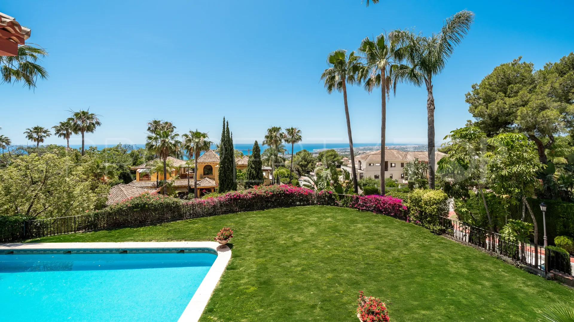 Sierra Blanca 6 bedrooms villa for sale