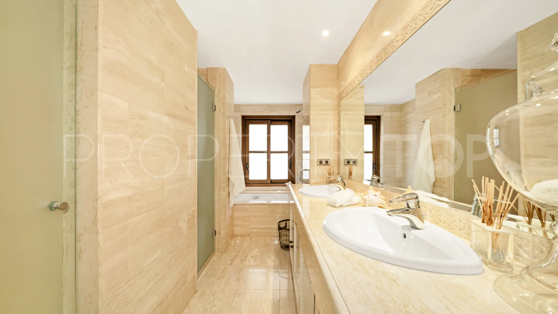 Sierra Blanca 6 bedrooms villa for sale