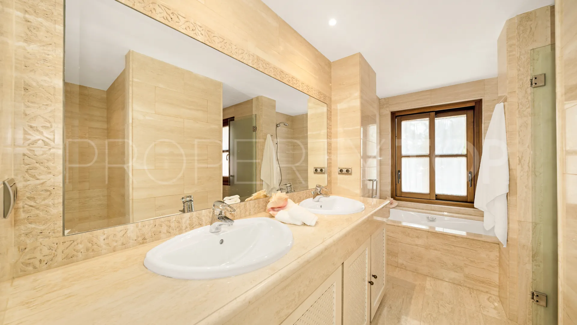 Sierra Blanca 6 bedrooms villa for sale