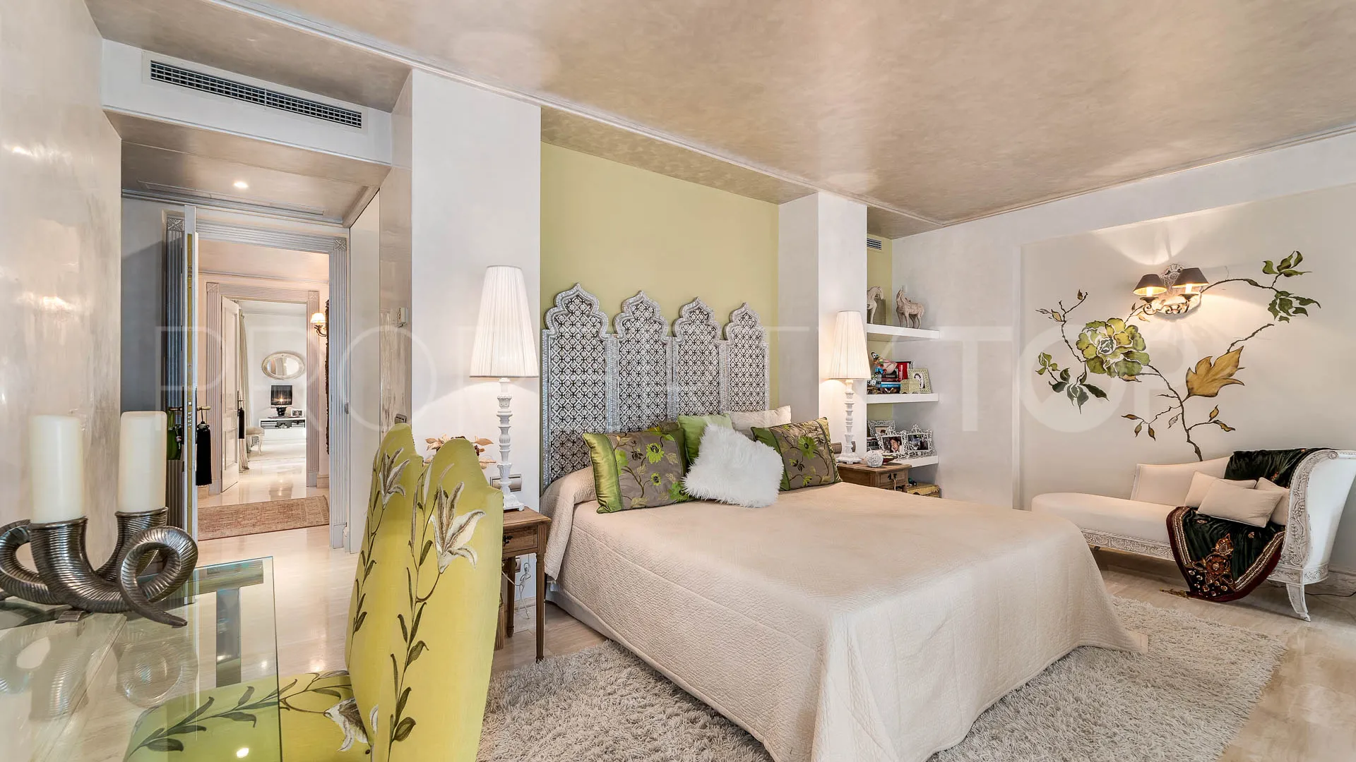 Sierra Blanca 6 bedrooms villa for sale