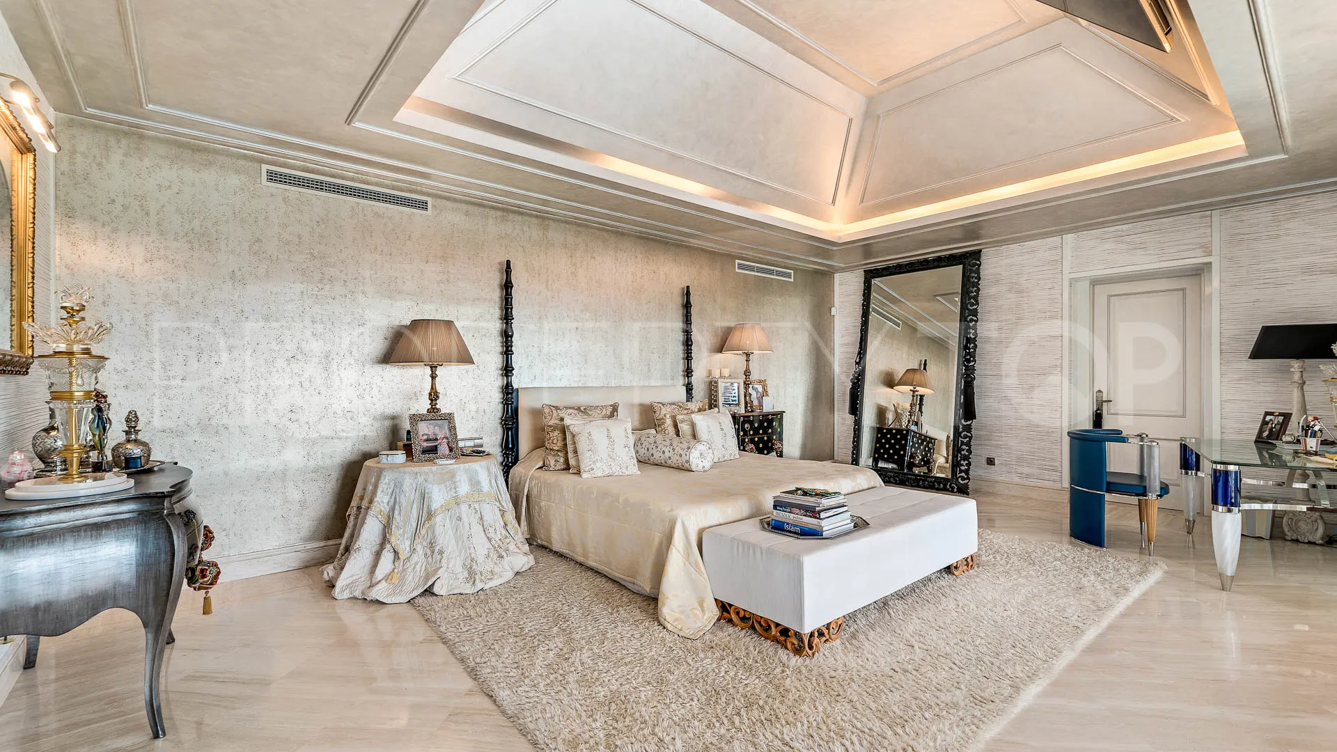 Sierra Blanca 6 bedrooms villa for sale