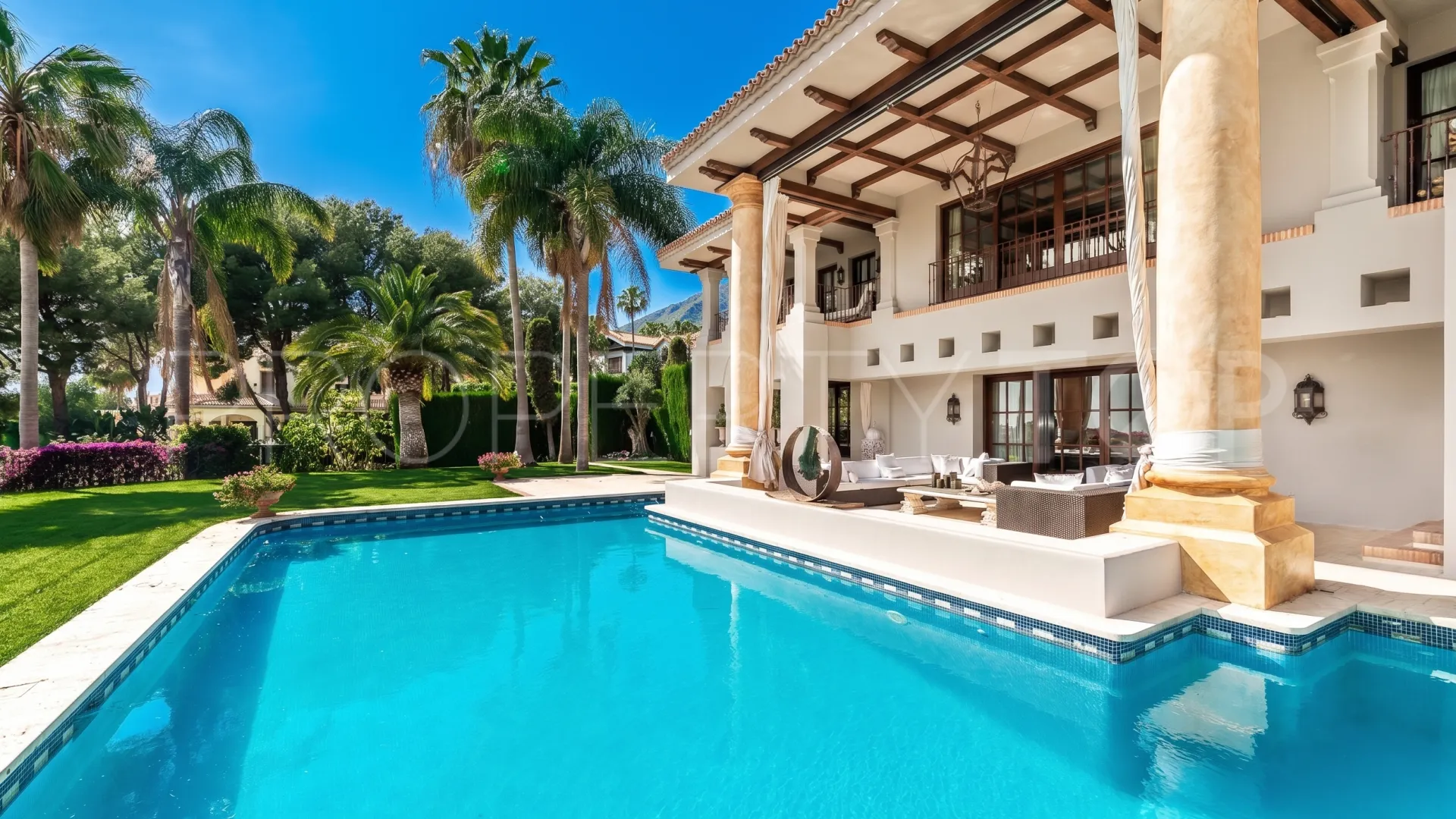 Sierra Blanca 6 bedrooms villa for sale