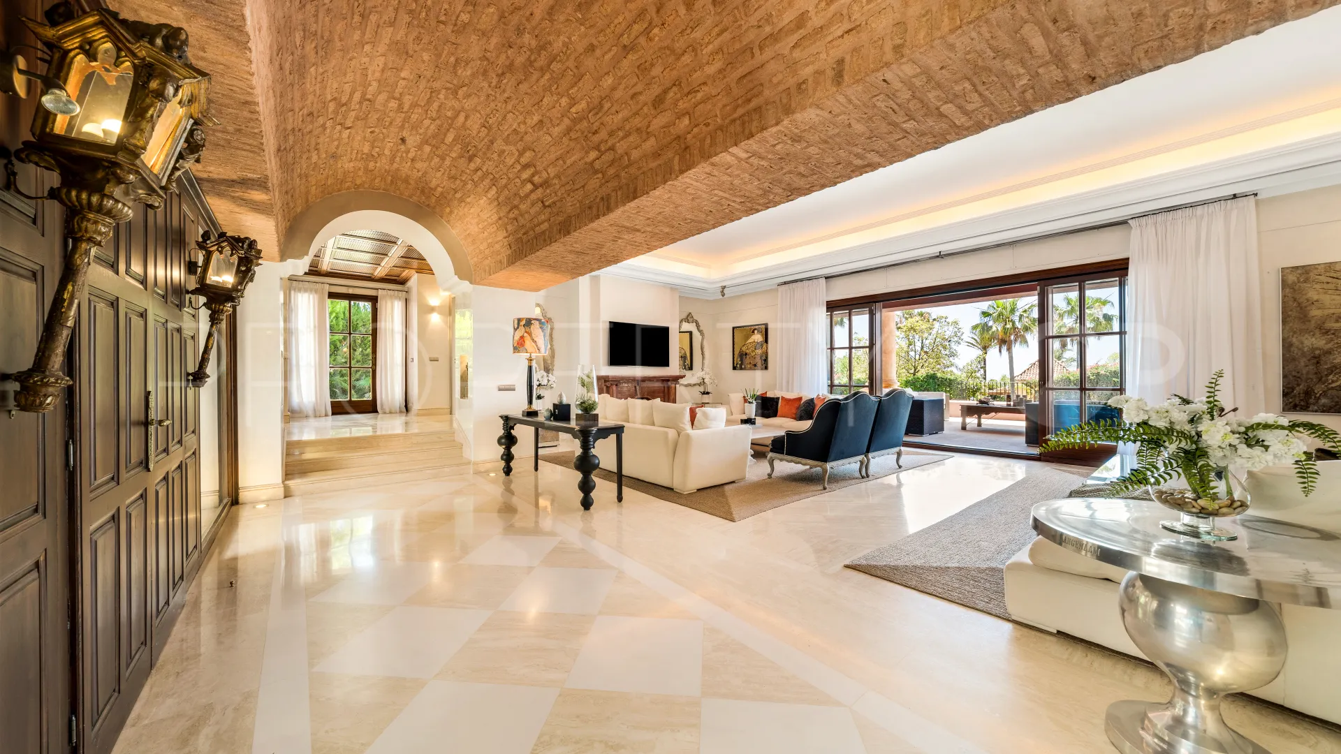 Sierra Blanca 6 bedrooms villa for sale