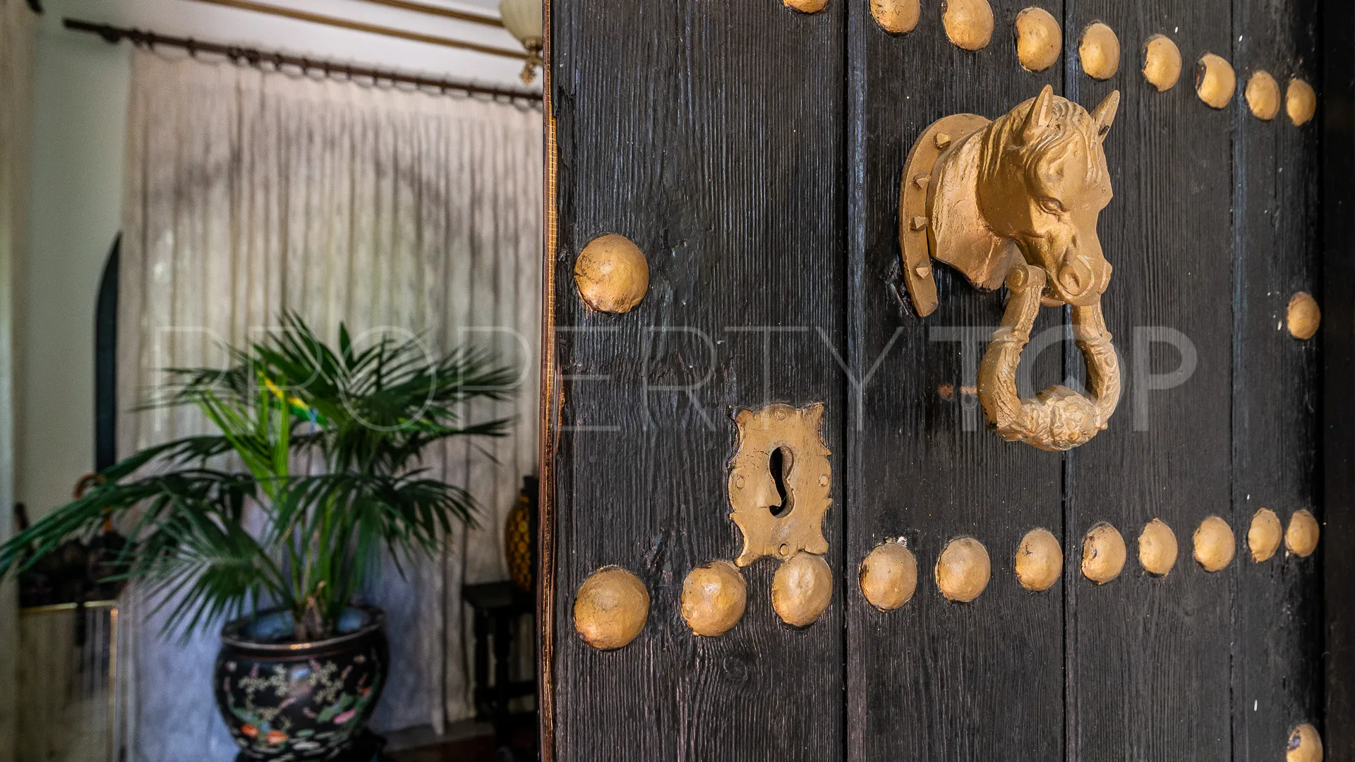 Comprar villa con 6 dormitorios en Marbella Centro