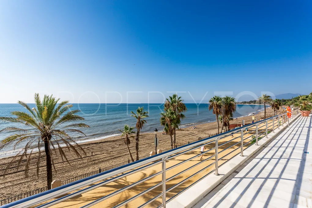 Comprar villa con 6 dormitorios en Marbella Centro