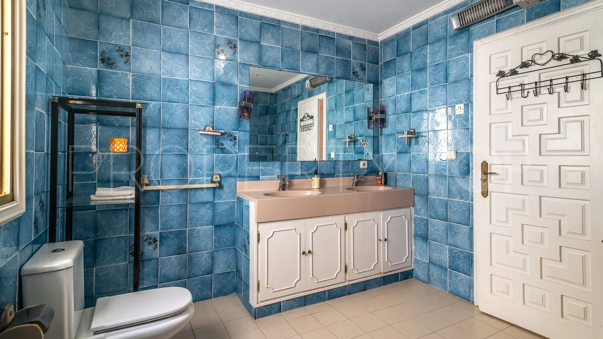 Comprar villa con 6 dormitorios en Marbella Centro