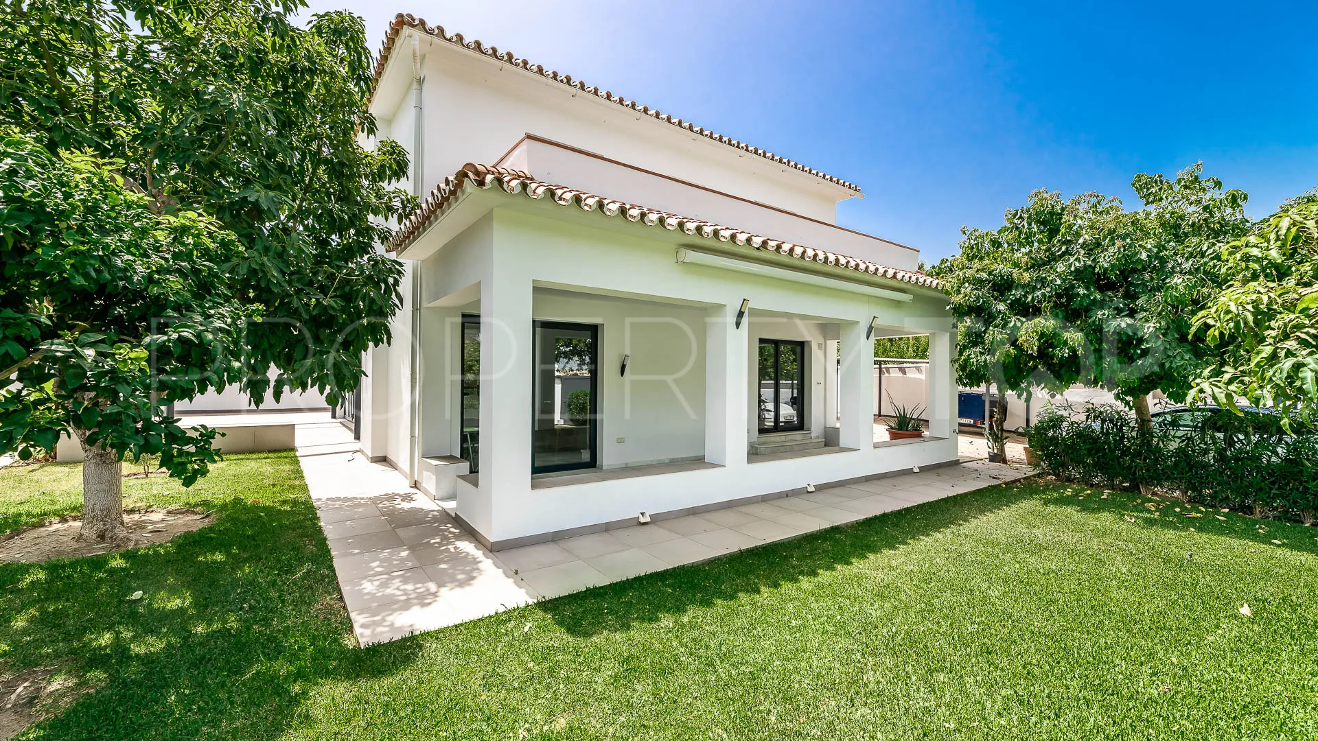 5 bedrooms San Pedro Playa villa for sale