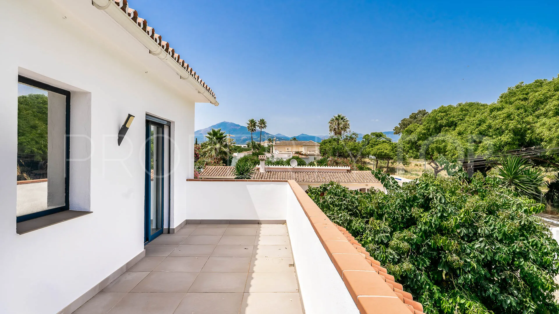 5 bedrooms San Pedro Playa villa for sale
