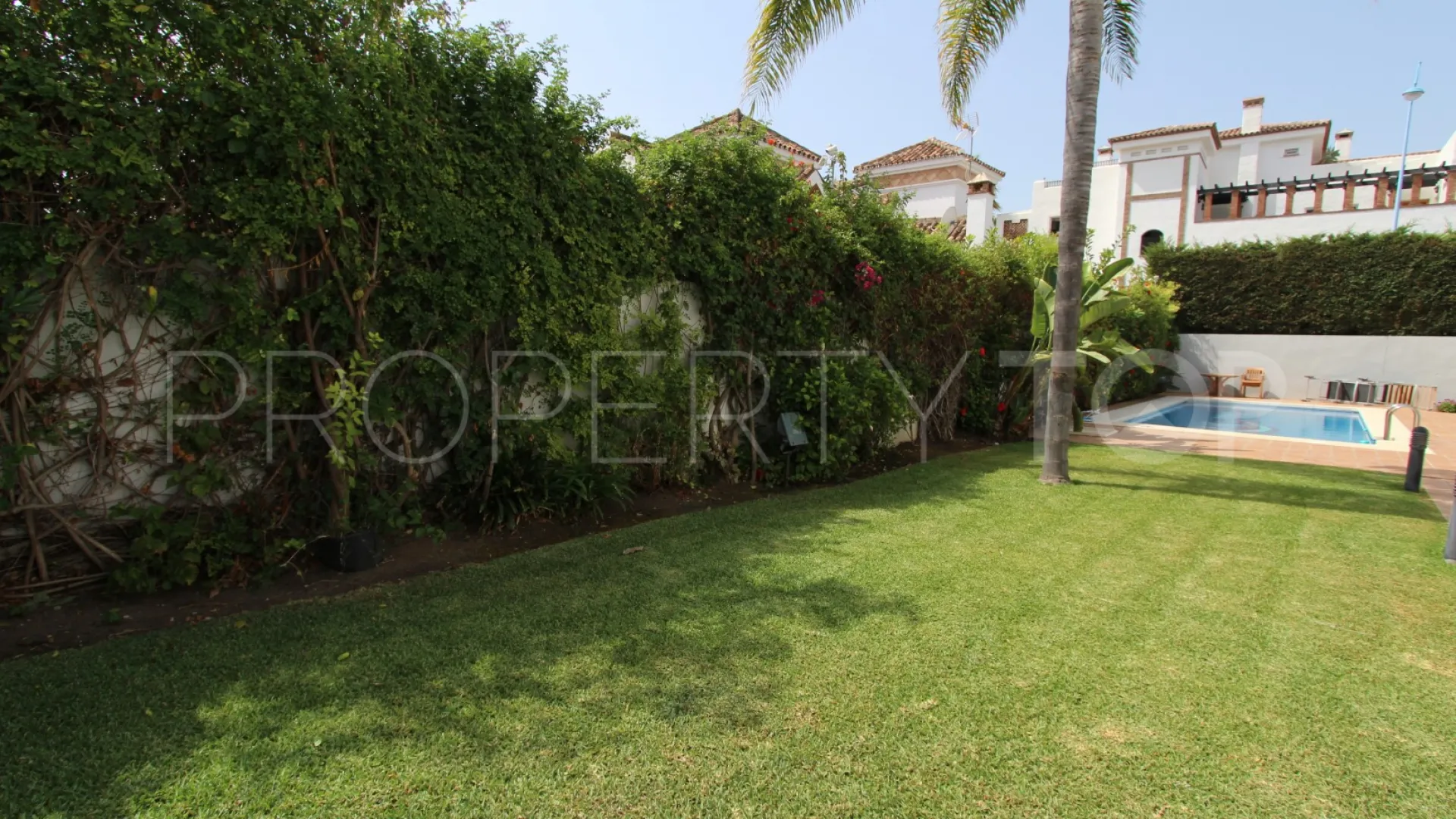 Villa in San Pedro Playa for sale