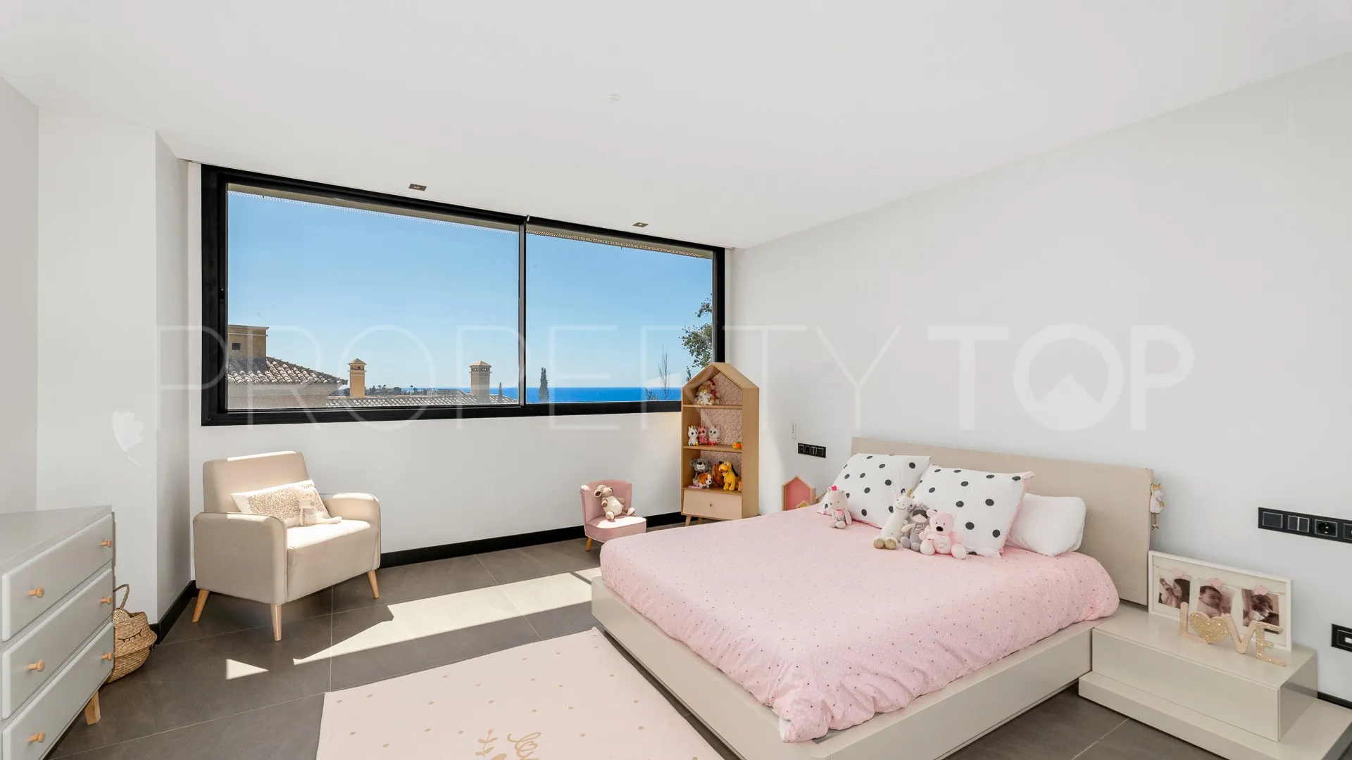 Los Arqueros, villa en venta
