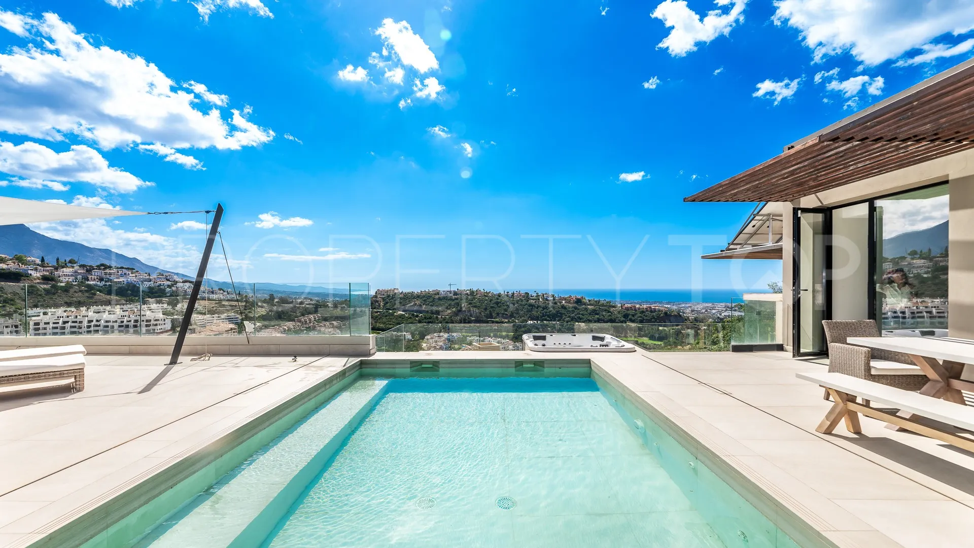 Los Arqueros, villa en venta