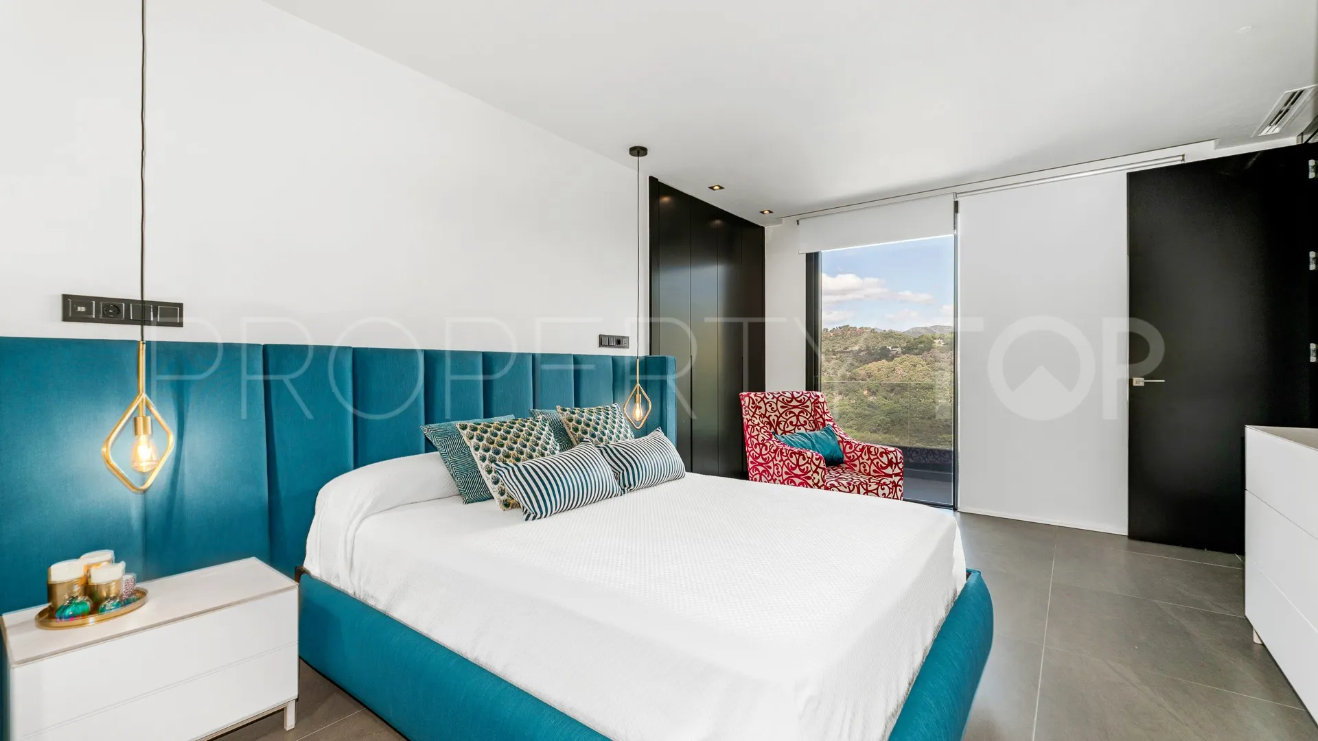 Los Arqueros, villa en venta