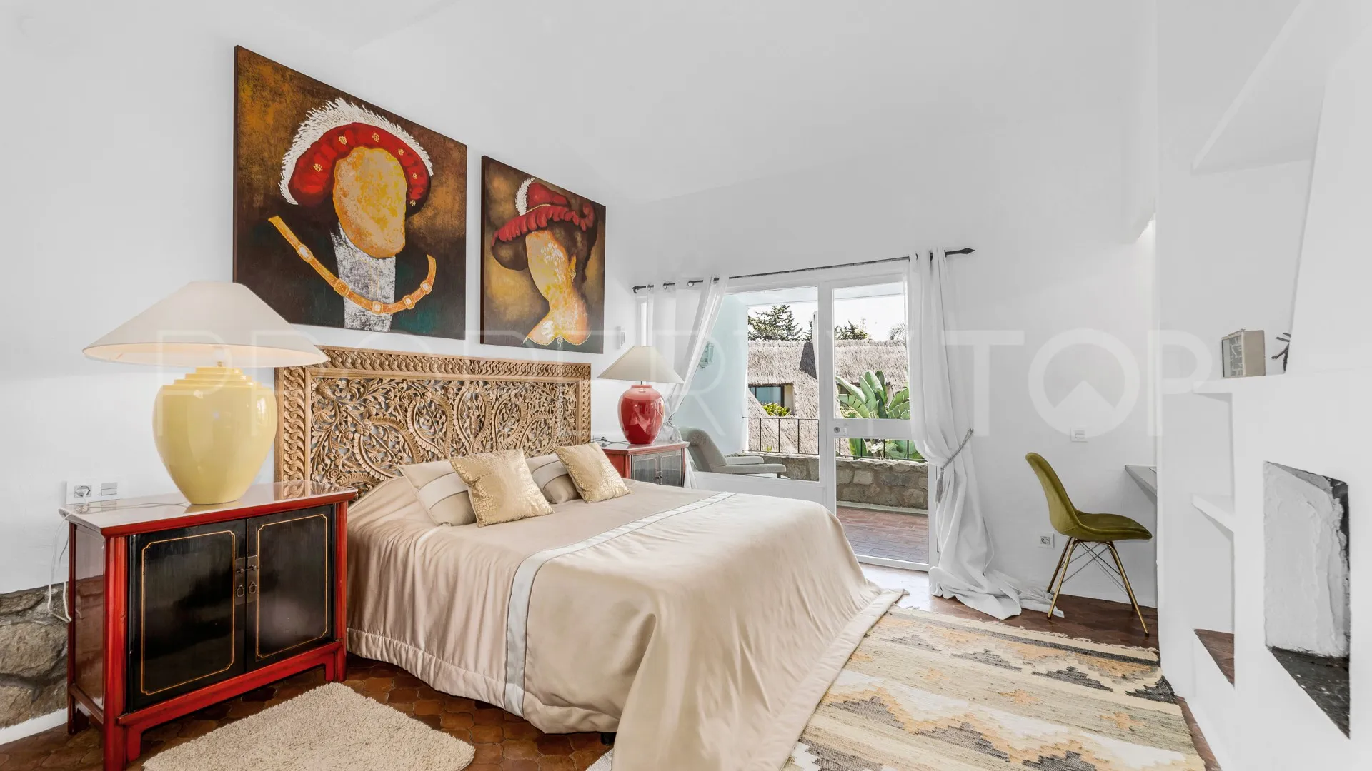 For sale villa in Los Monteros with 4 bedrooms
