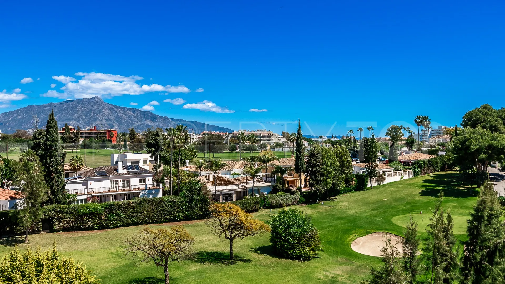 Apartment for sale in Guadalmina Alta