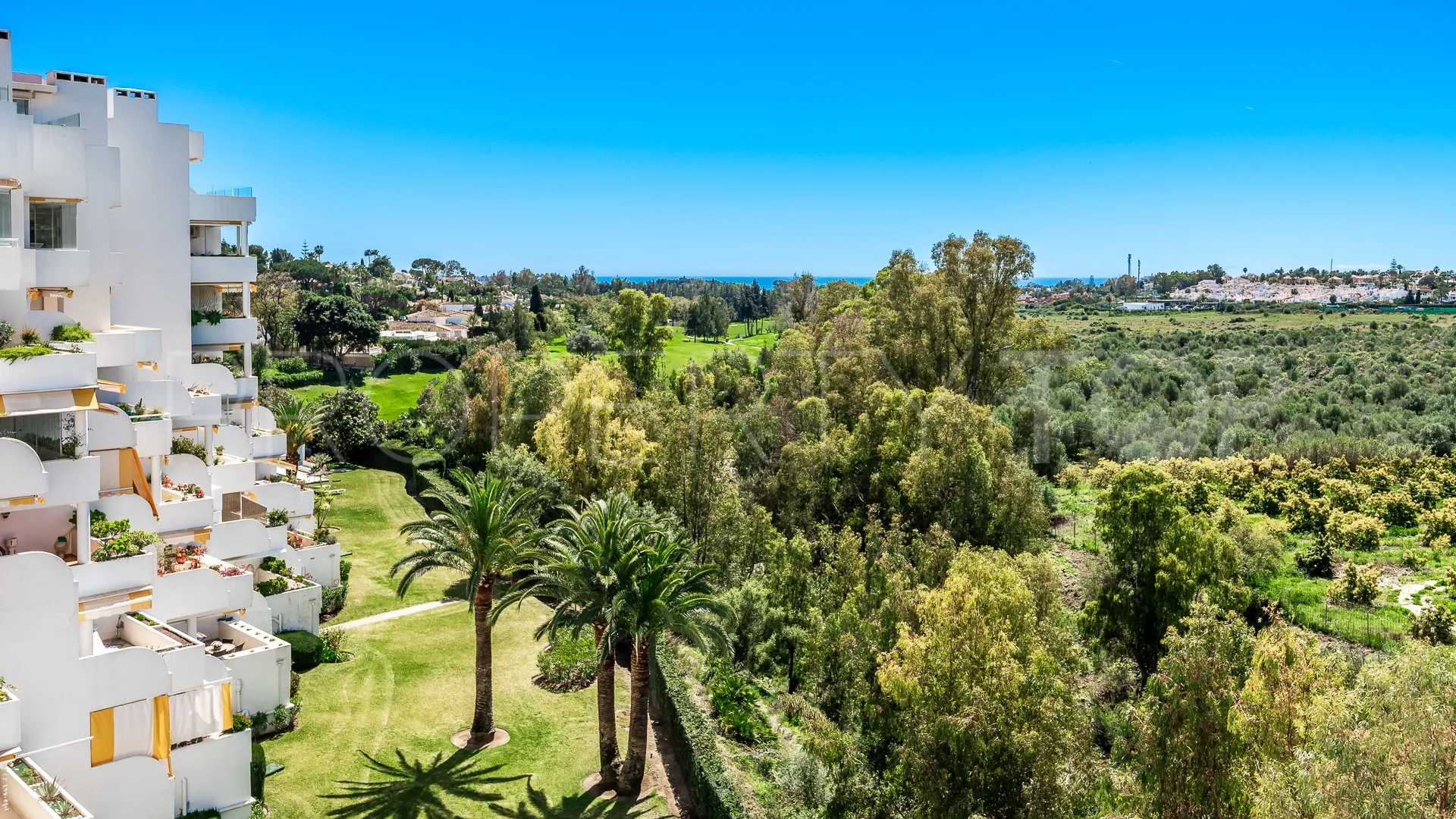 Apartment for sale in Guadalmina Alta