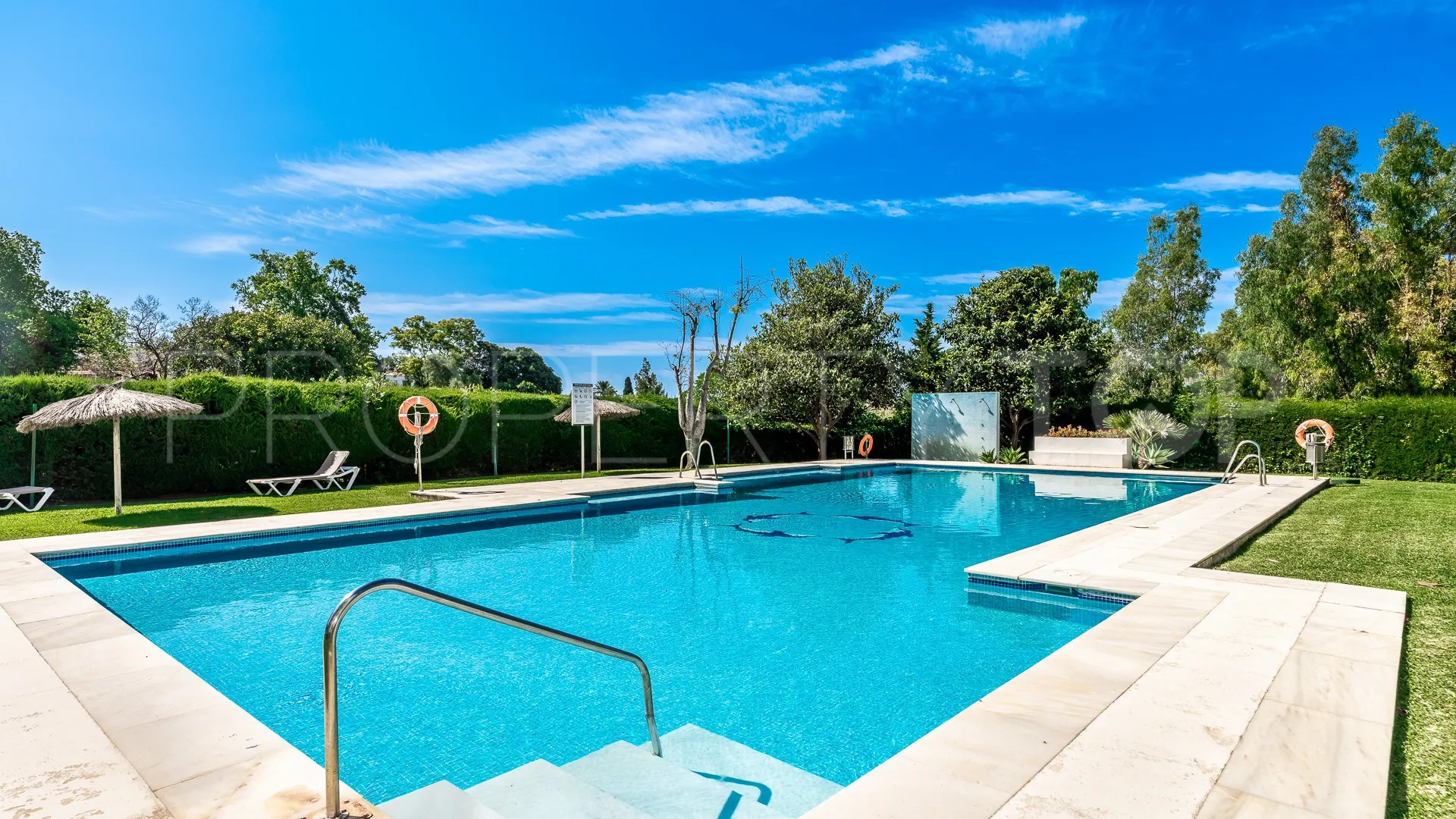 Apartment for sale in Guadalmina Alta