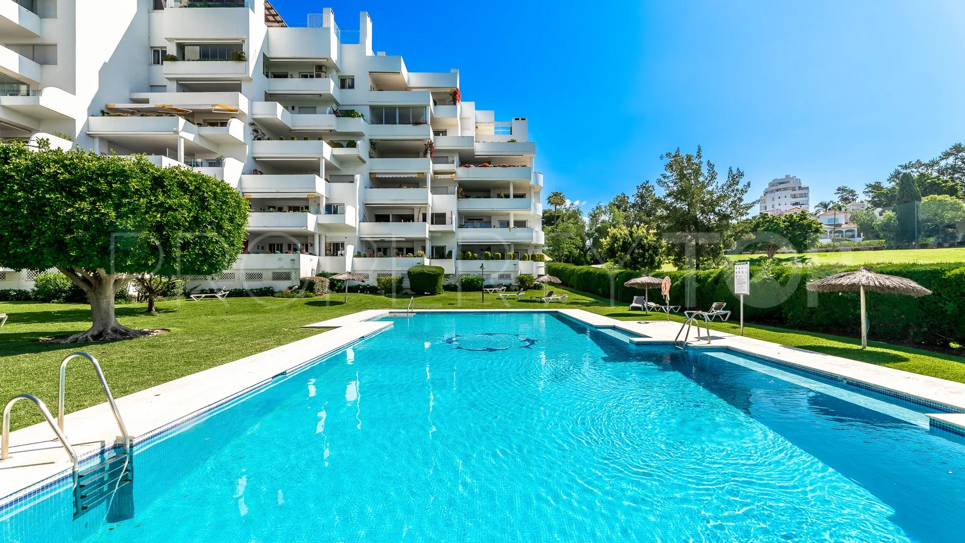 Apartment for sale in Guadalmina Alta