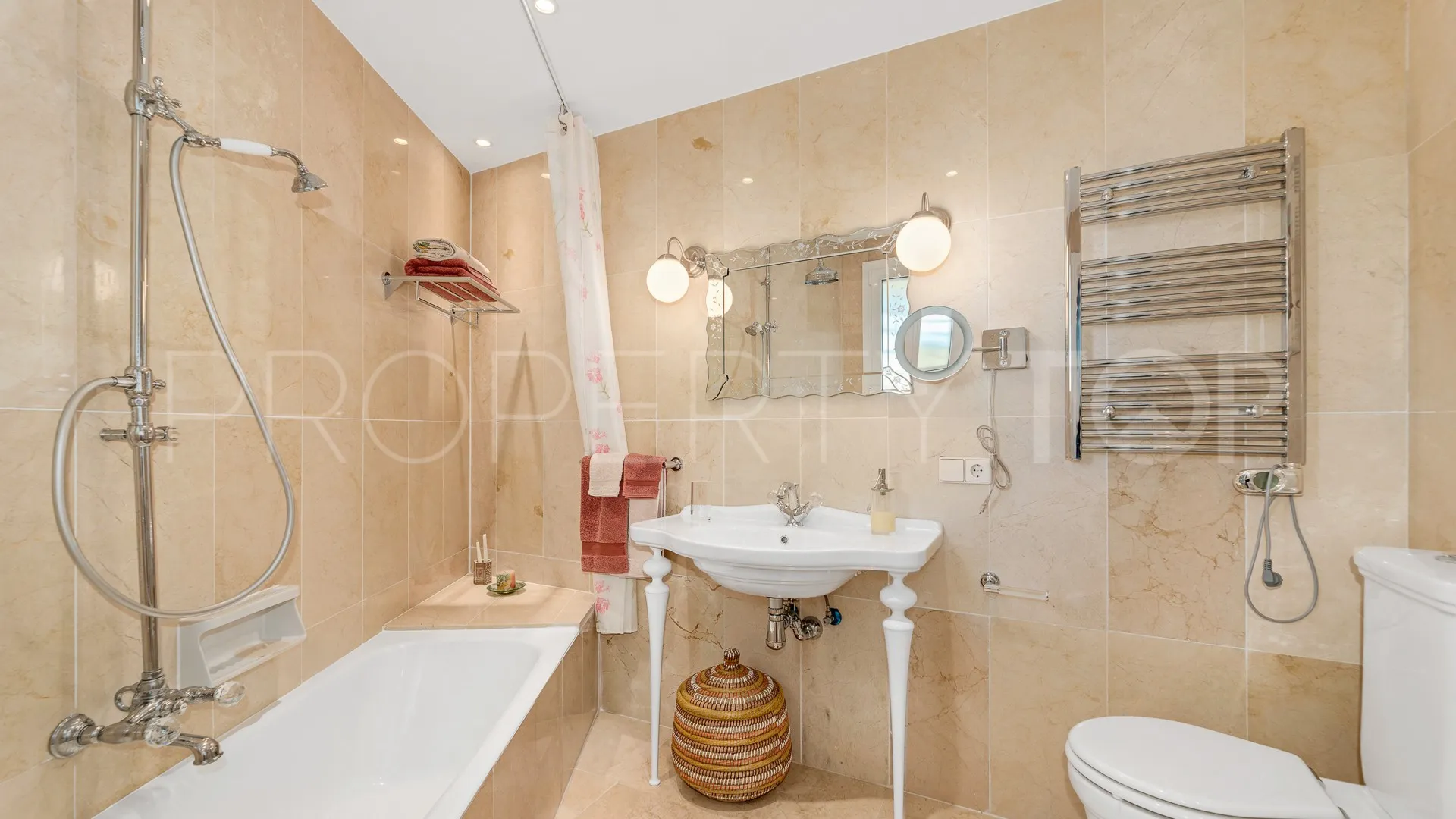 Apartment for sale in Guadalmina Alta